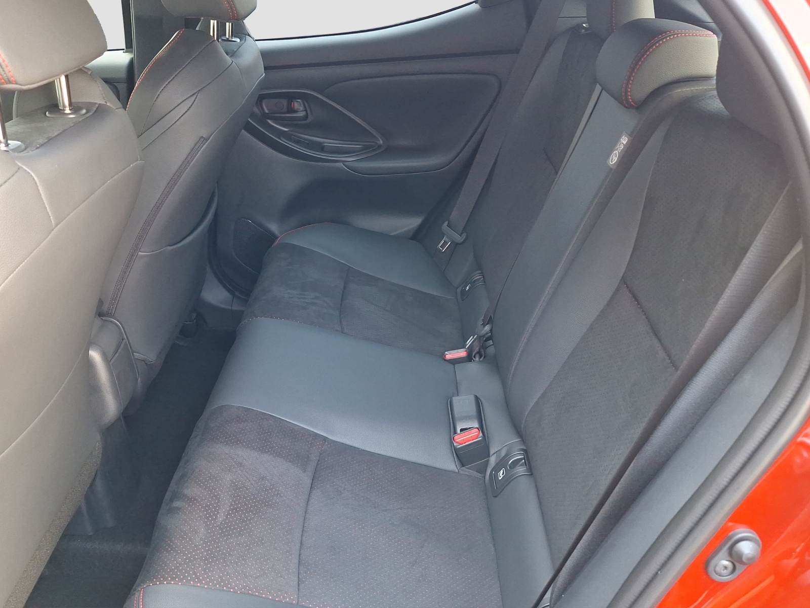 TOYOTA Yaris 1.5 VVT-i HSD GR Sport-image-10