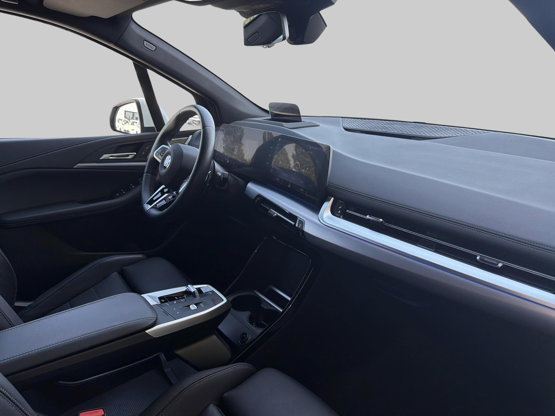 BMW 223i xDrive M Sport-image-8