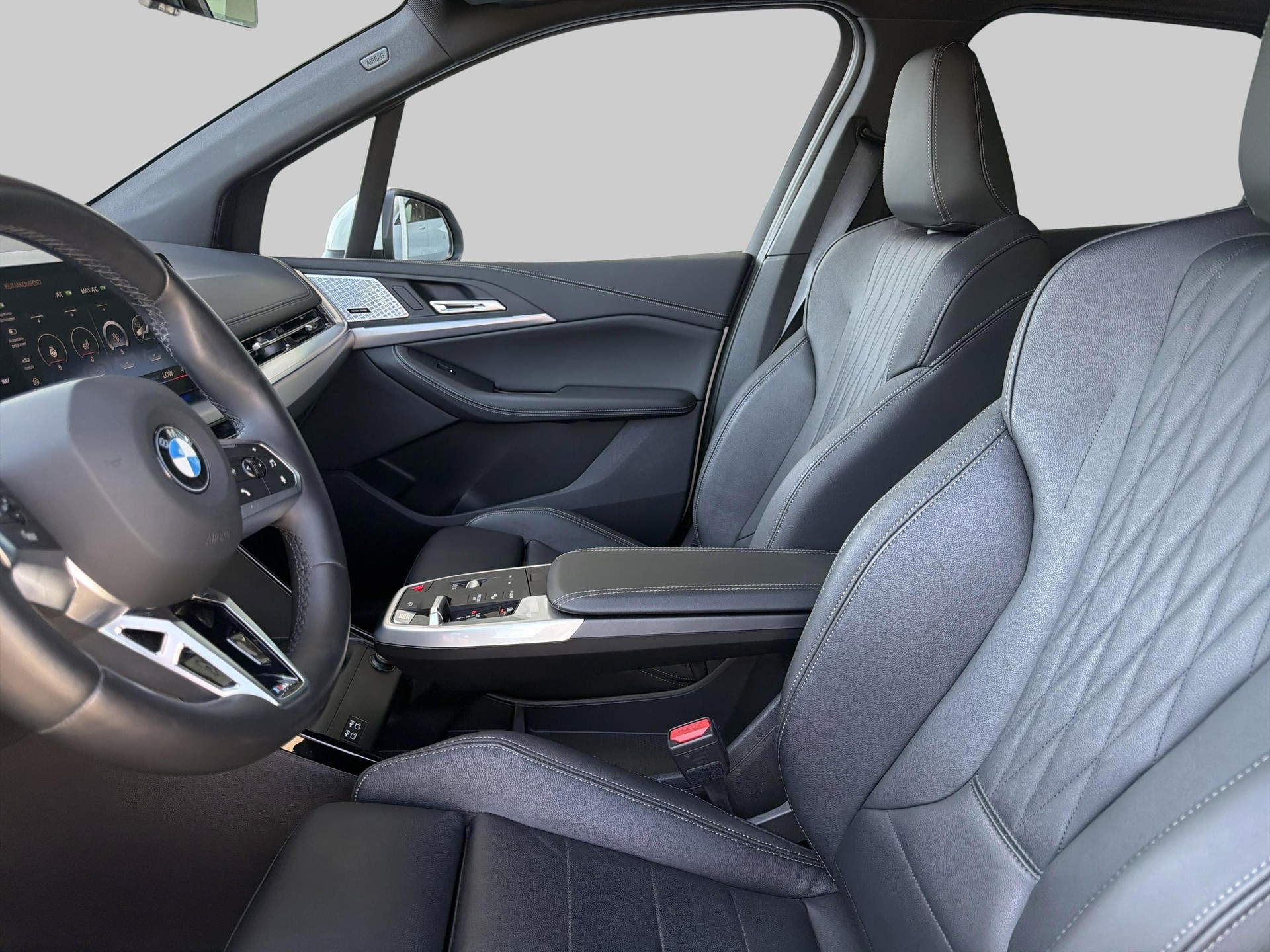 BMW 223i xDrive M Sport-image-7
