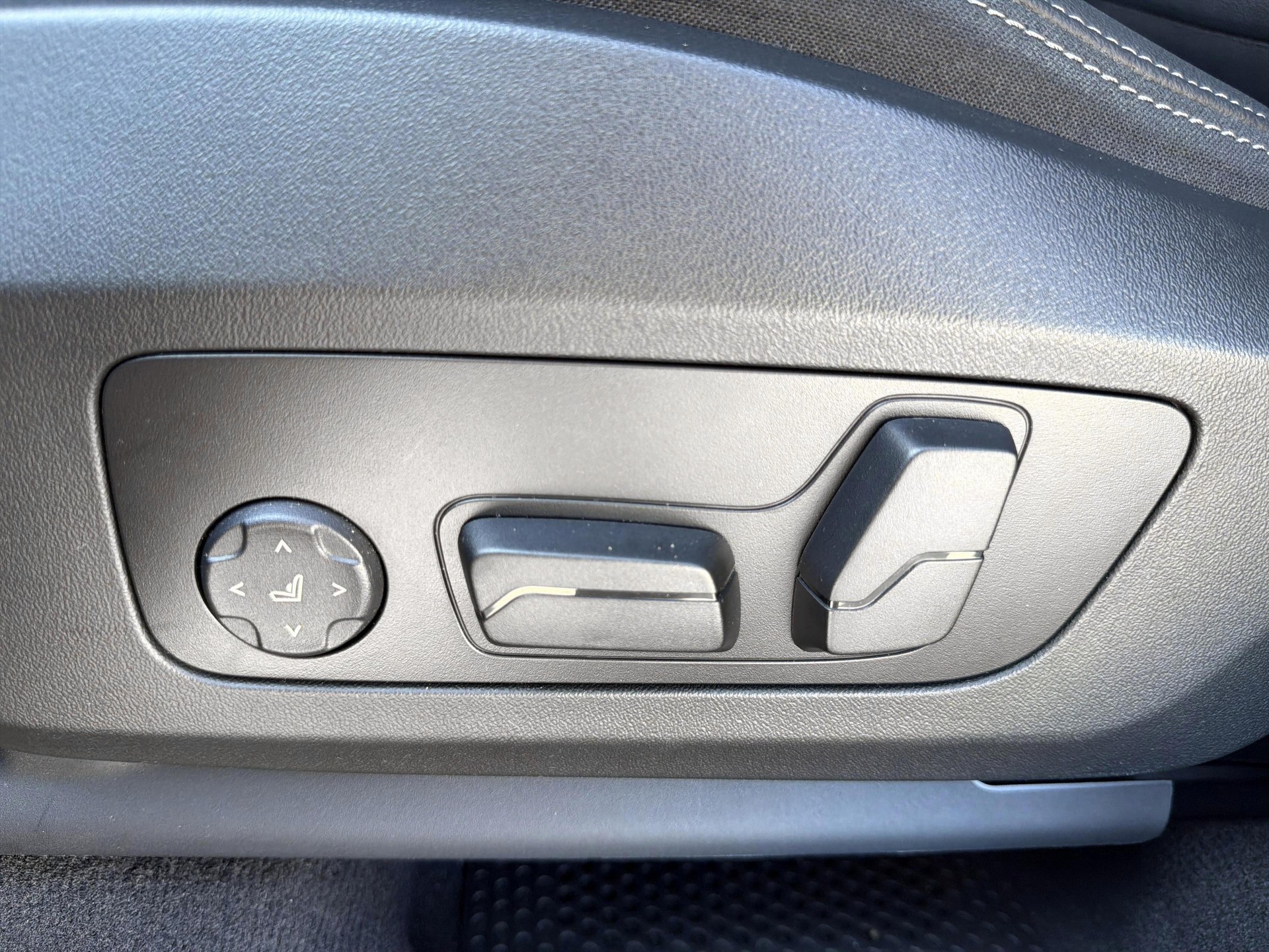 BMW 223i xDrive M Sport-image-21