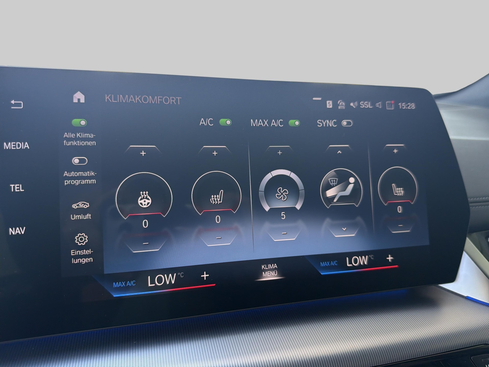 BMW 223i xDrive M Sport-image-16