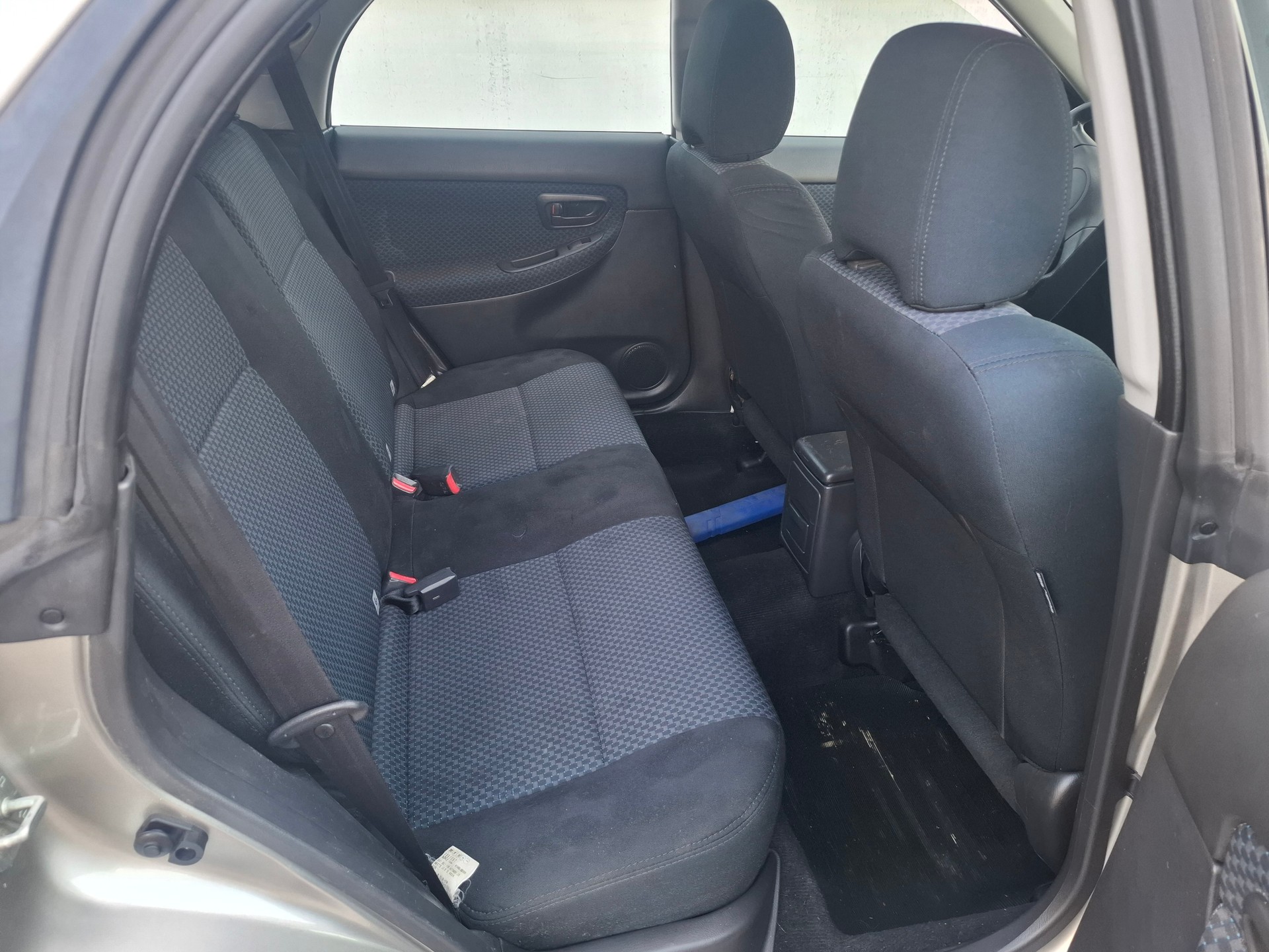 SUBARU Impreza 1.6-image-6