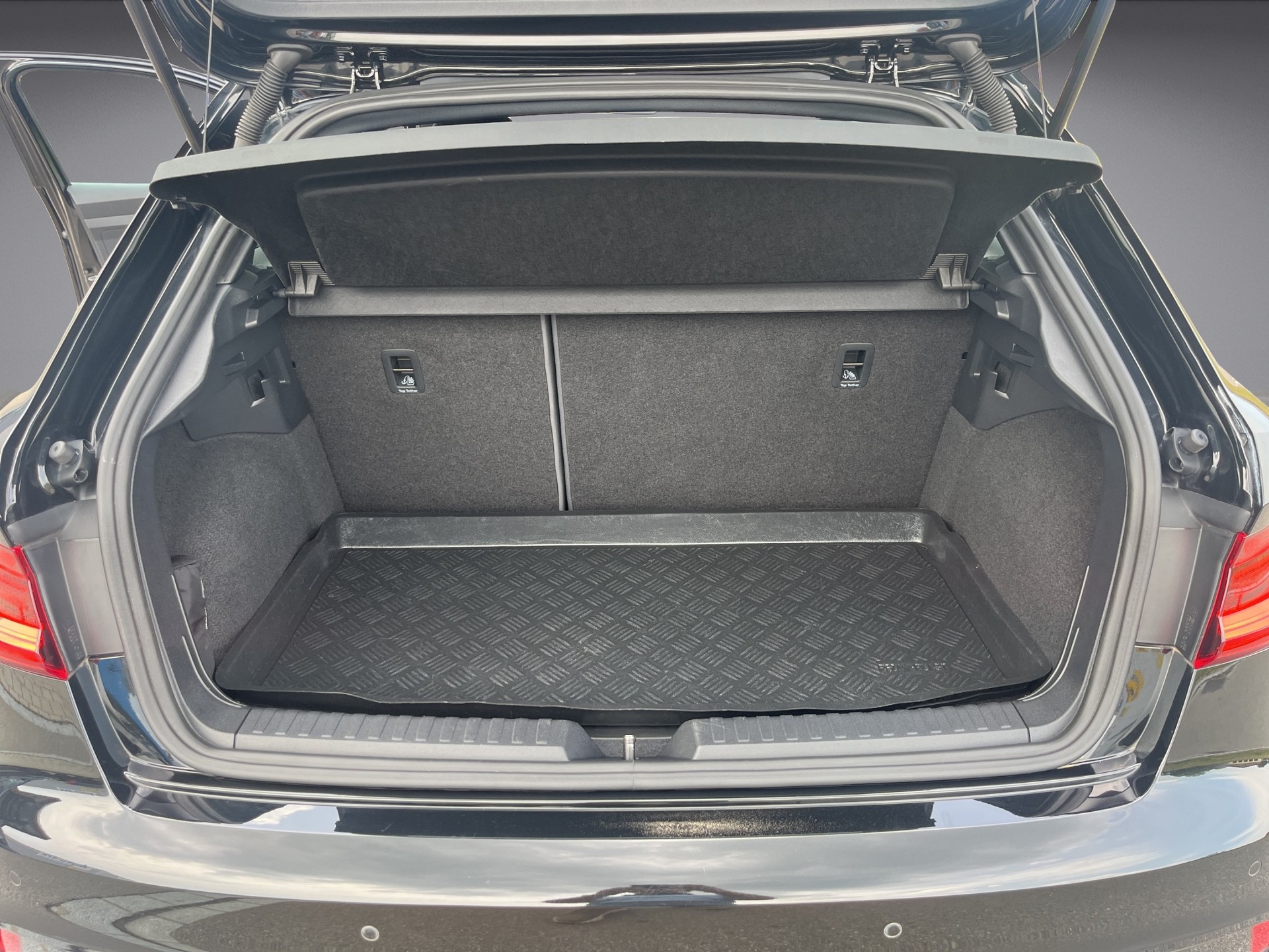 AUDI A1 Sportback 35 TFSI adv. S-tronic *Navi, Optik schwarz, vitual cockpit, Acc Tempomat*-image-11