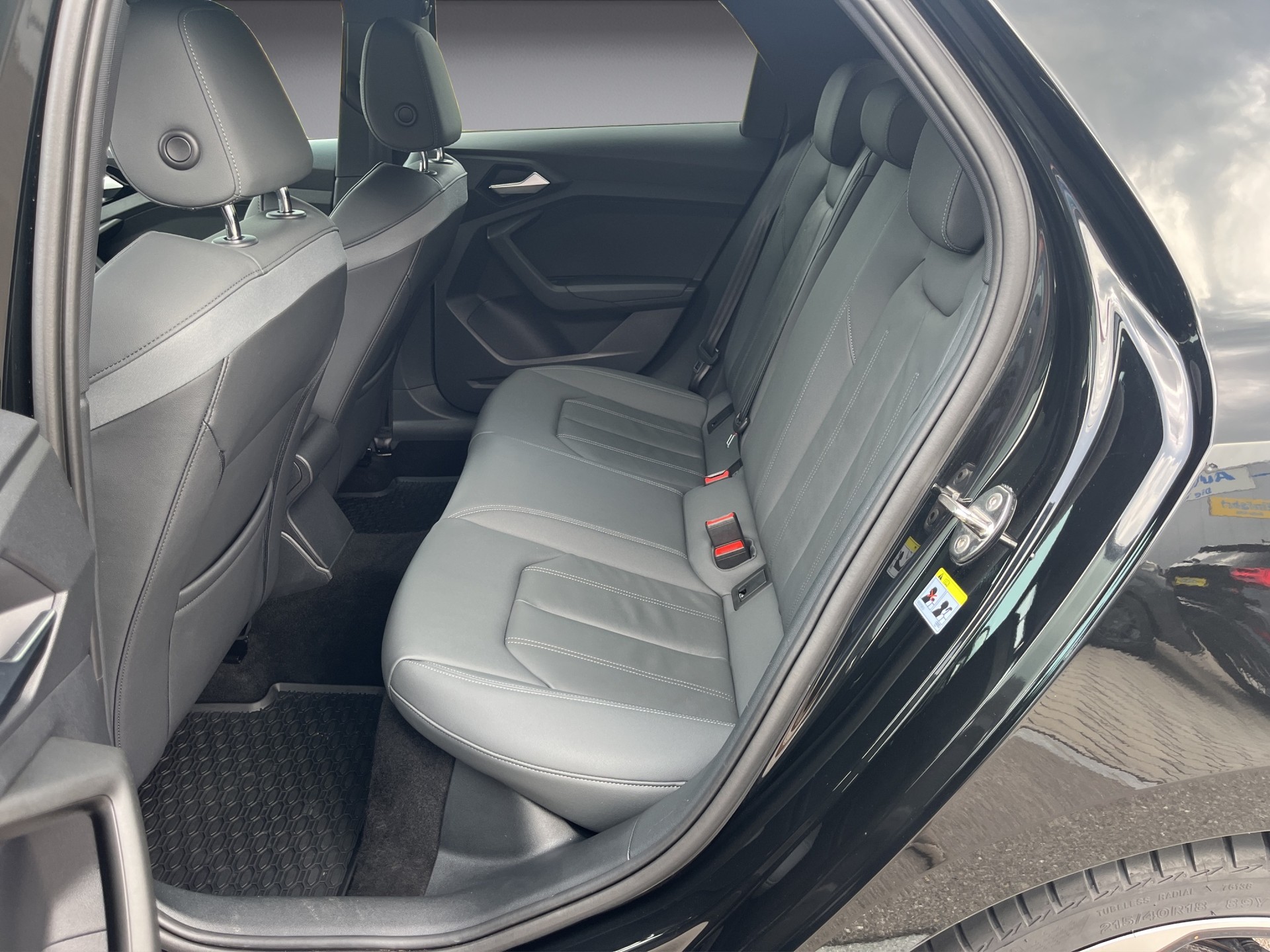 AUDI A1 Sportback 35 TFSI adv. S-tronic *Navi, Optik schwarz, vitual cockpit, Acc Tempomat*-image-10