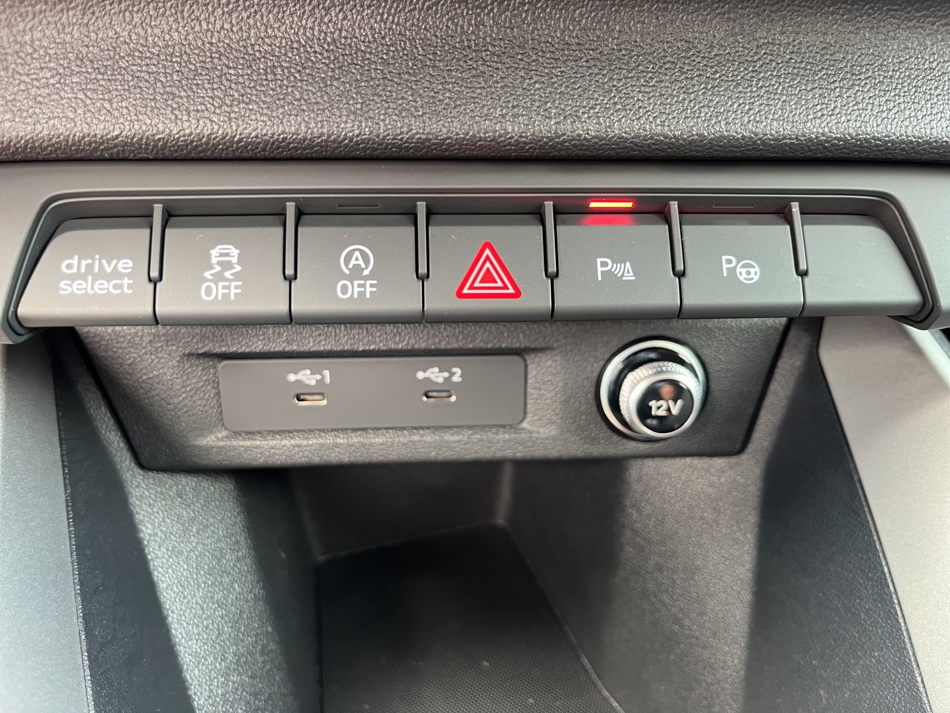 AUDI A1 Sportback 35 TFSI adv. S-tronic *Navi, Optik schwarz, vitual cockpit, Acc Tempomat*-image-15