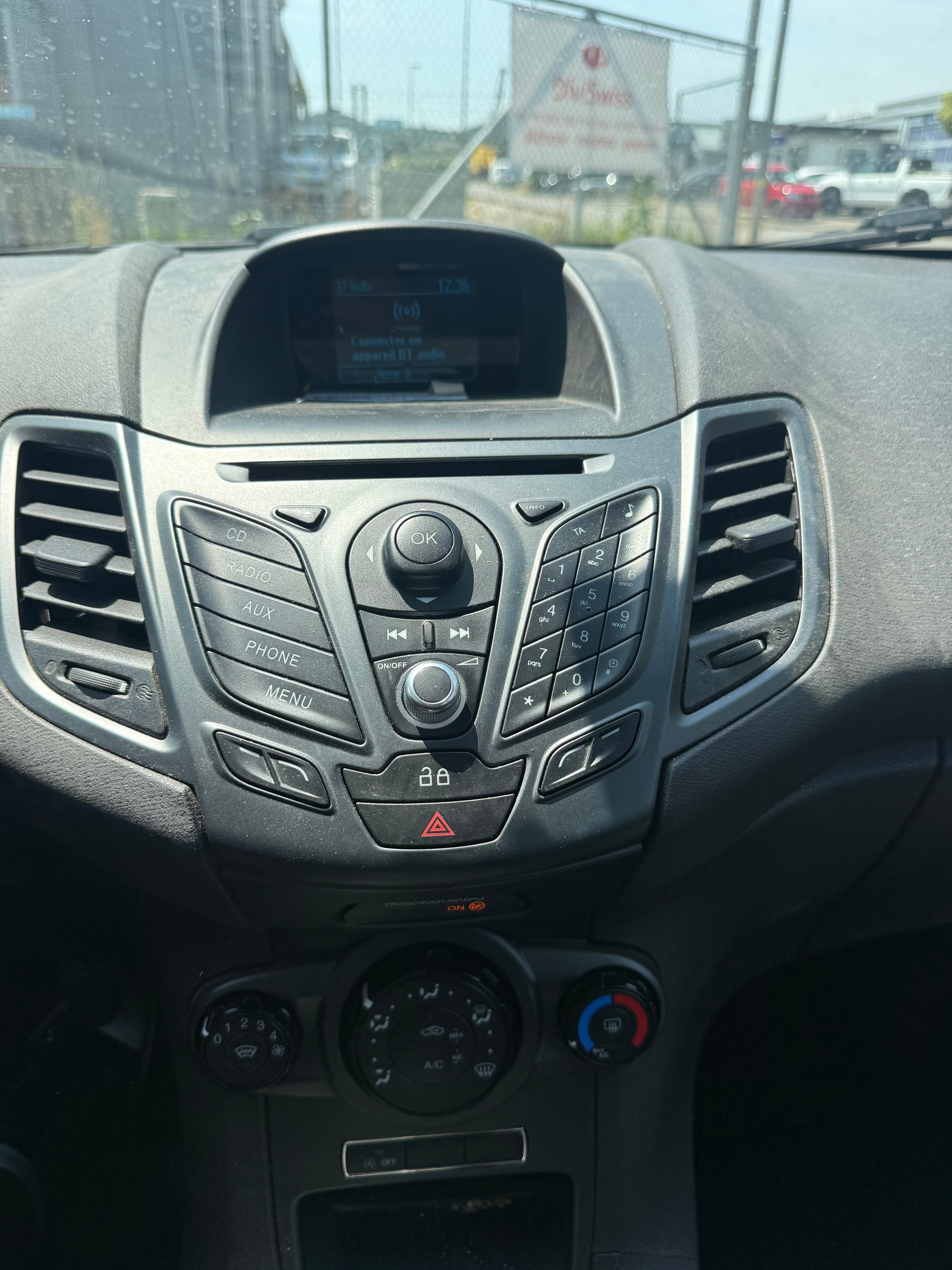 FORD Fiesta 1.0 SCTi Trend-image-11