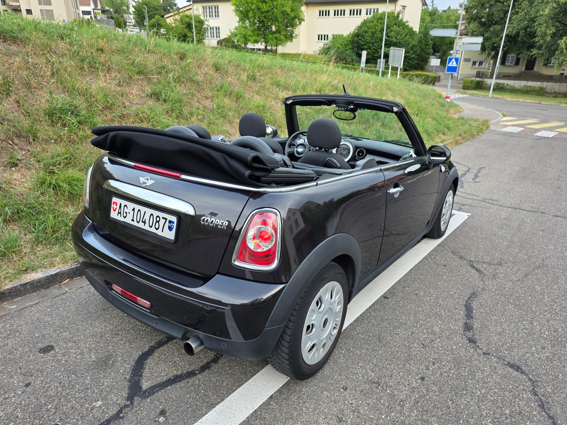 MINI CABRIO-image-0