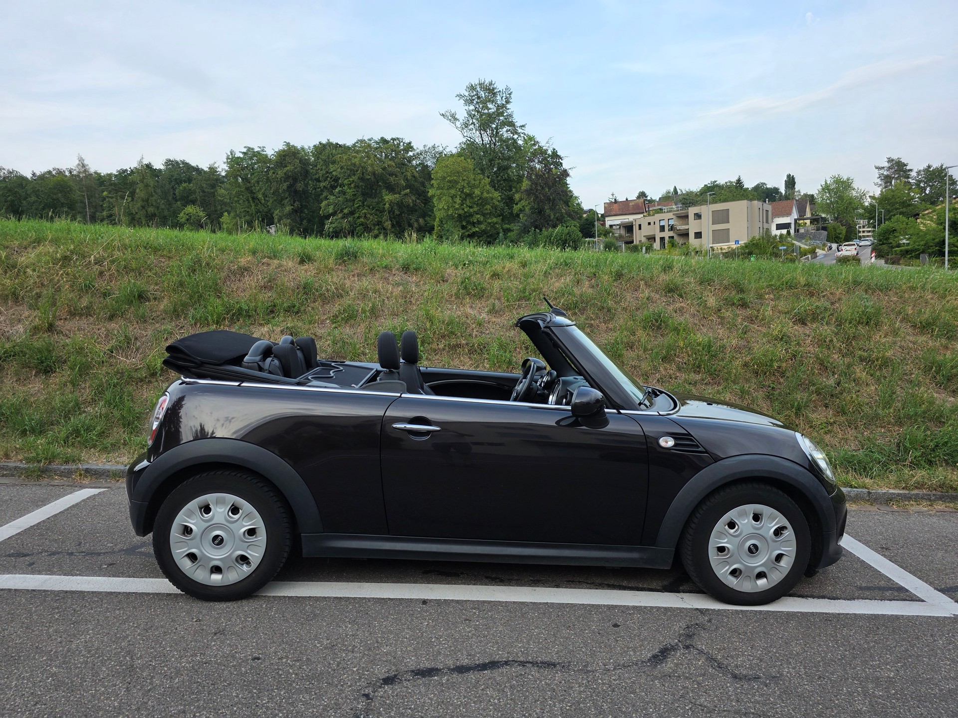 MINI CABRIO-image-1