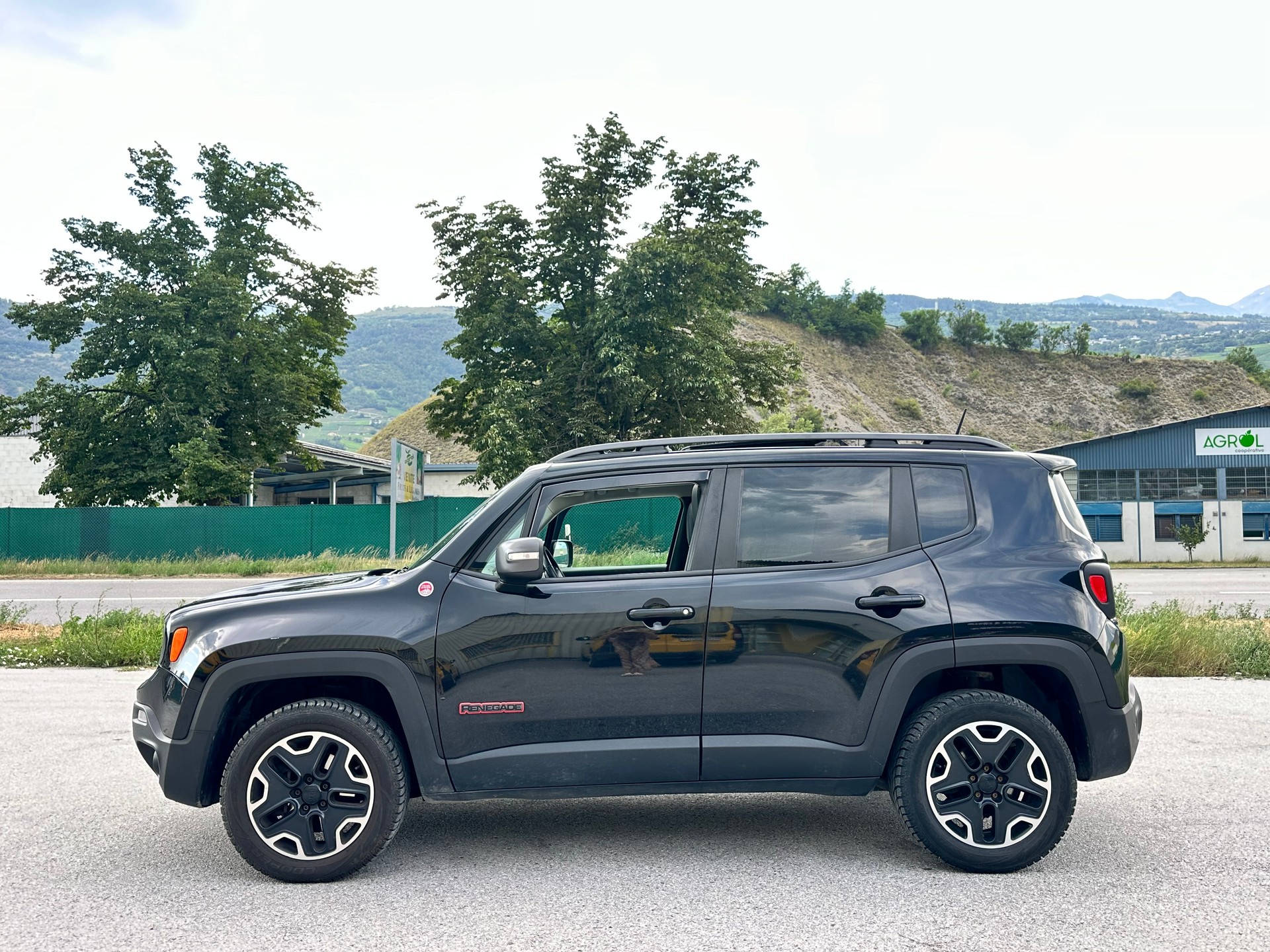 JEEP Renegade 2.0 CRD Trailhawk AWD + Low Range 9ATX-image-5