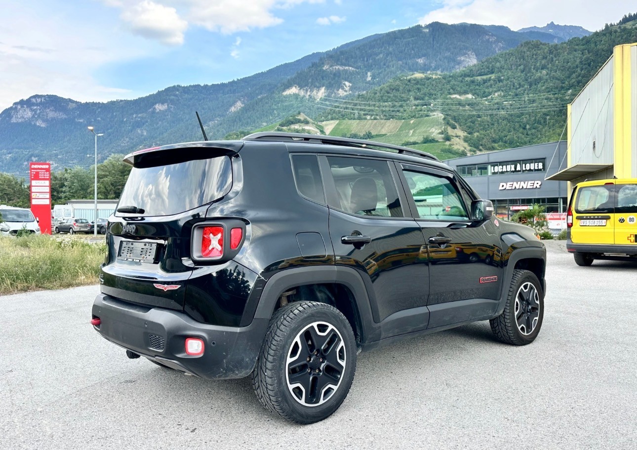 JEEP Renegade 2.0 CRD Trailhawk AWD + Low Range 9ATX-image-4