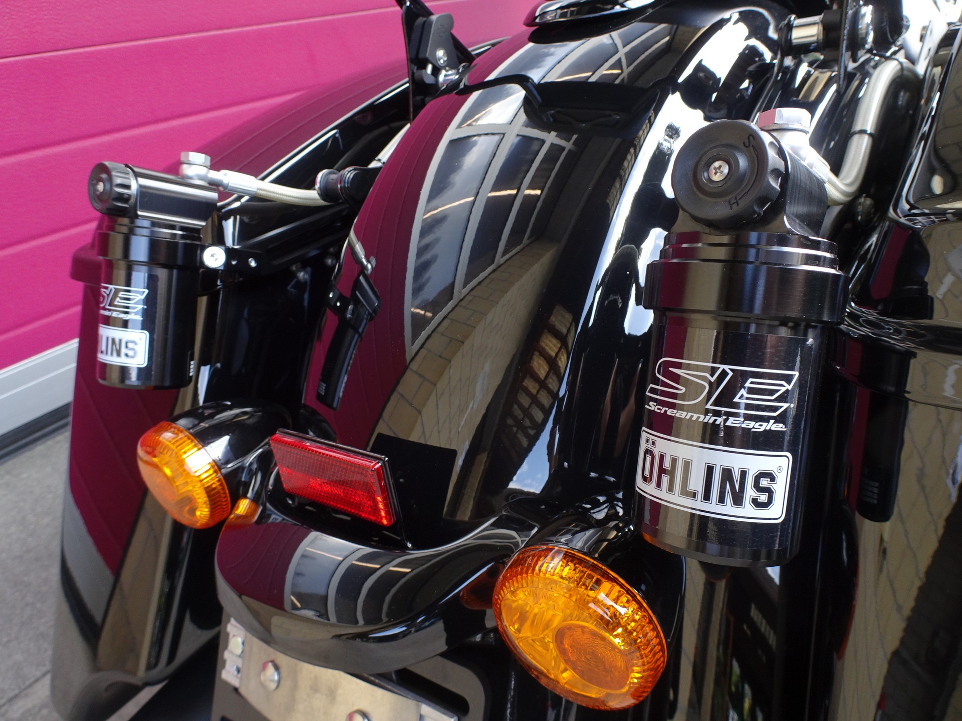 HARLEY-DAVIDSON FLHXS Street Glide Special Black Finish 114-image-13