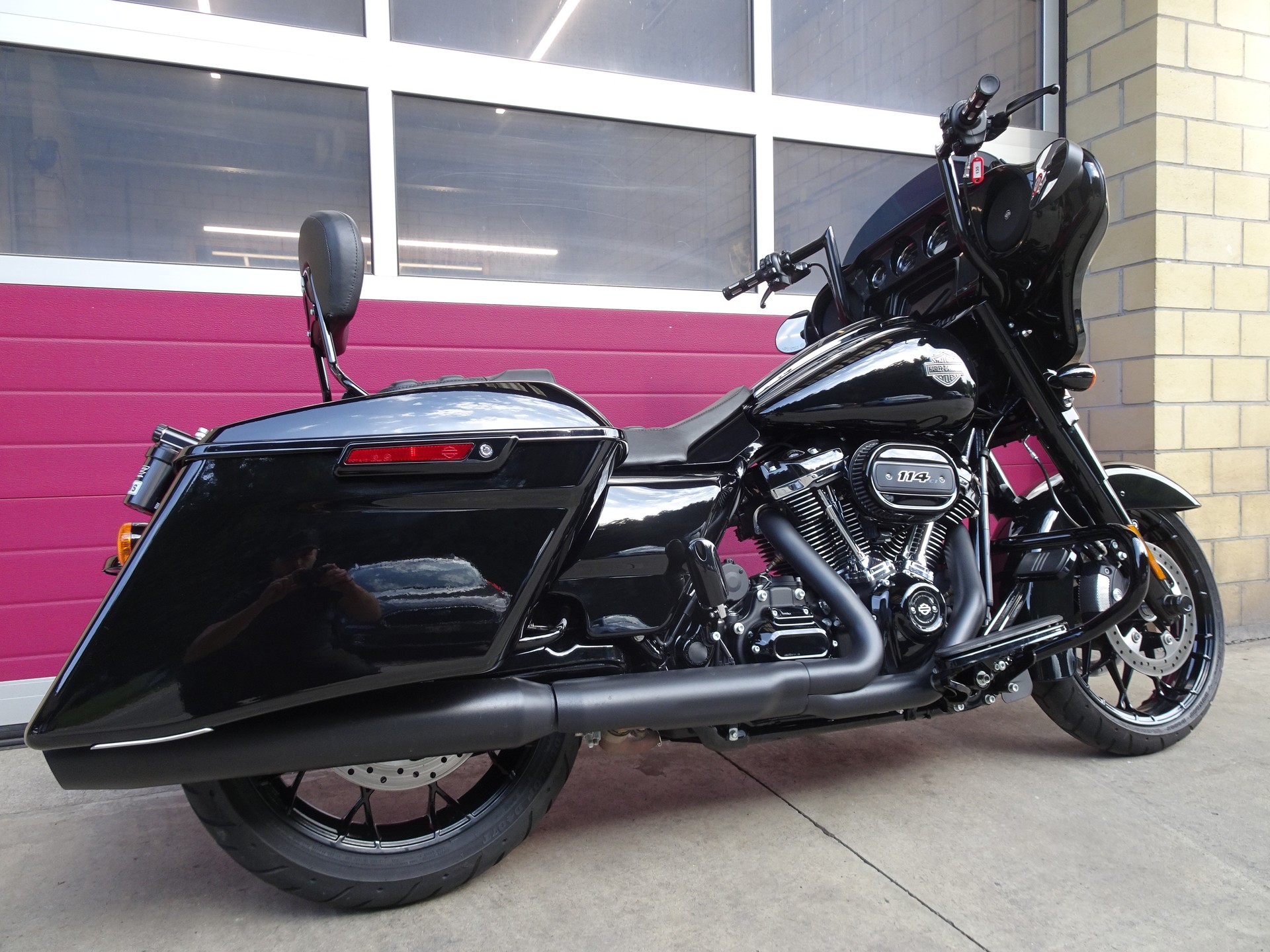 HARLEY-DAVIDSON FLHXS Street Glide Special Black Finish 114-image-8