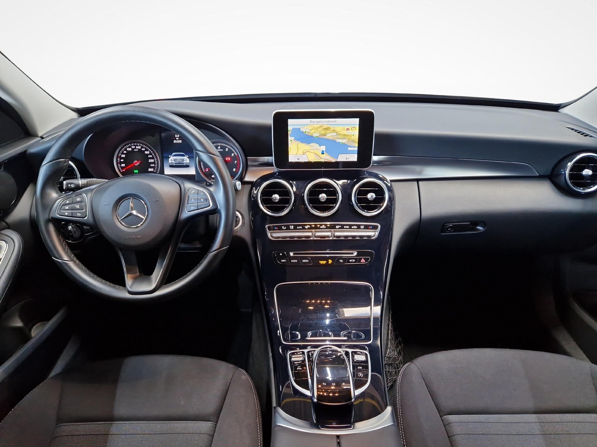 MERCEDES-BENZ C 200 Limousine-image-5