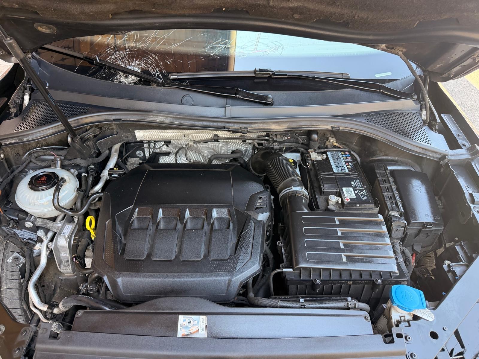 VW Tiguan 2.0TSI R-Line 4Motion DSG-image-8