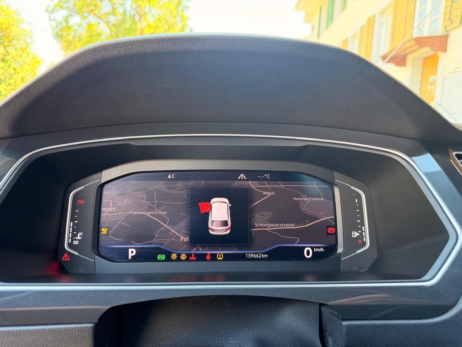 VW Tiguan 2.0TSI R-Line 4Motion DSG-image-15