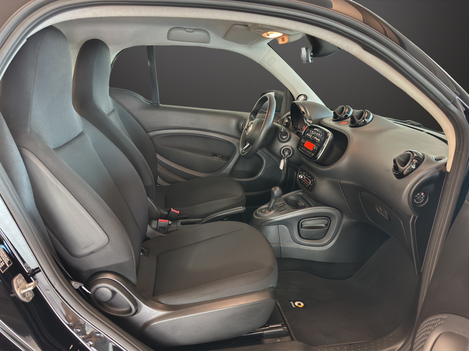 SMART fortwo EQ-image-10