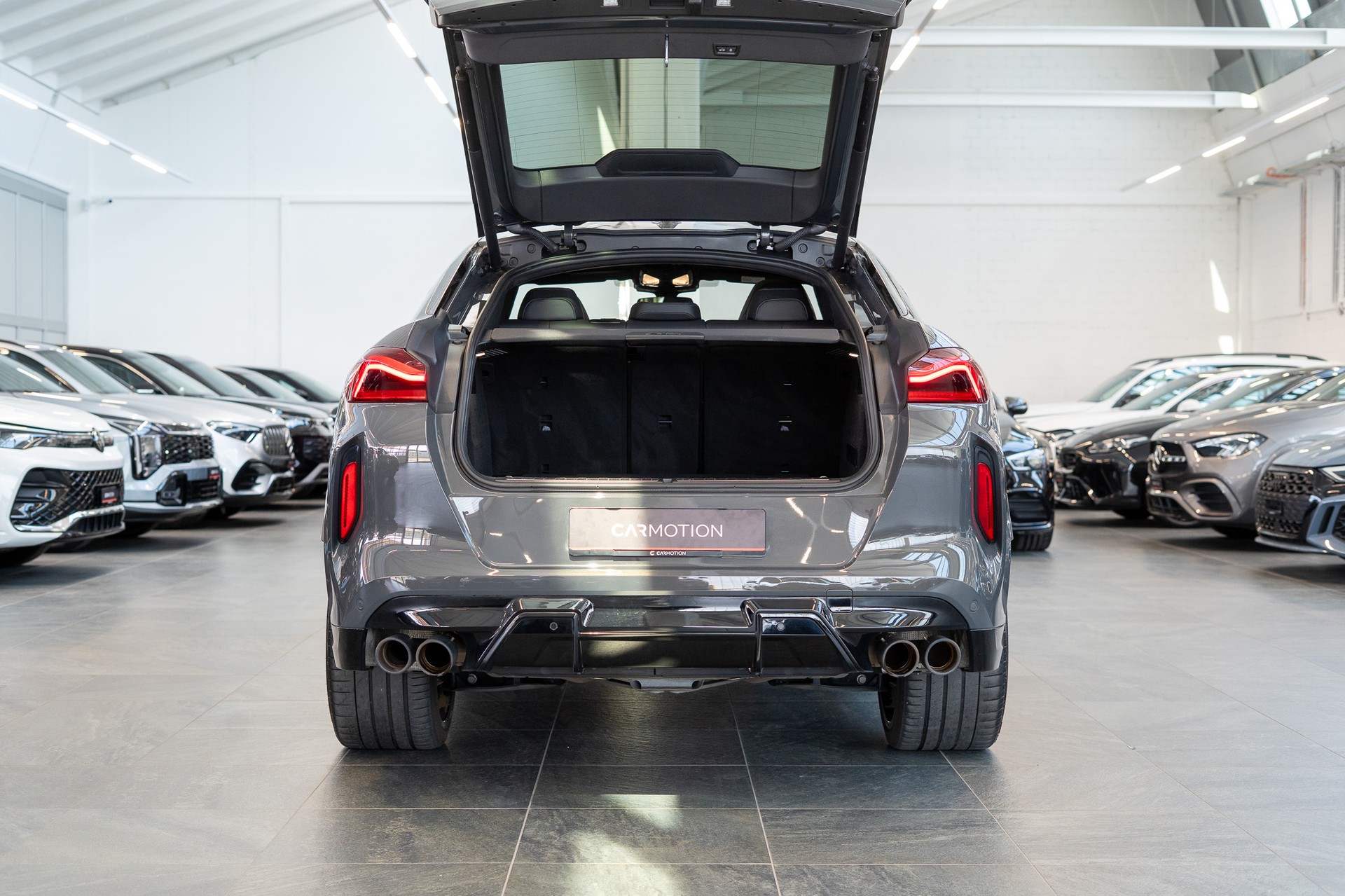 BMW X6 M Competition / Panorama-Schiebedach / Head-Up Display / 360° Kamera / Bowers & Wilkins Sound-image-5