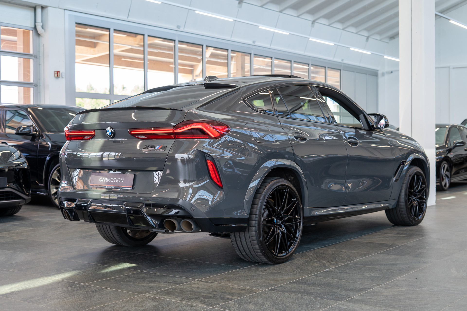 BMW X6 M Competition / Panorama-Schiebedach / Head-Up Display / 360° Kamera / Bowers & Wilkins Sound-image-6