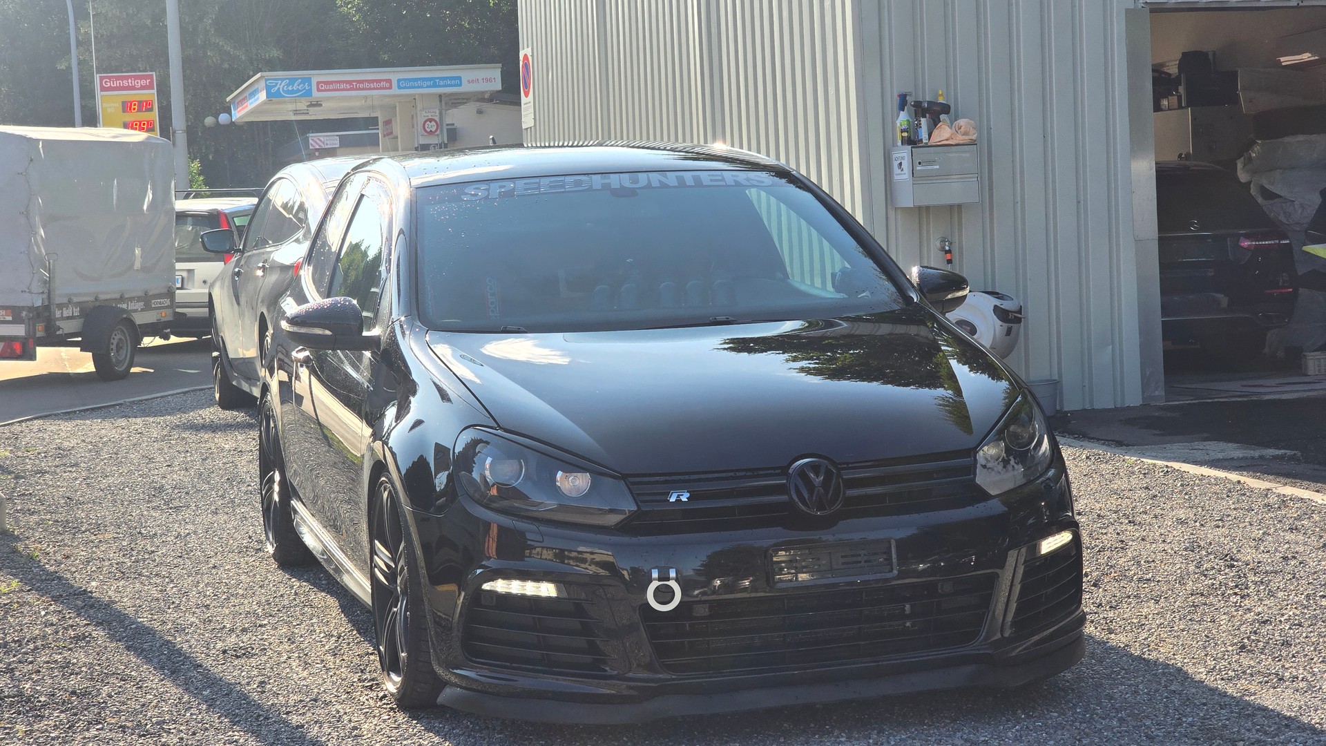 VW Golf 2.0 TSI R 4Motion-image-0