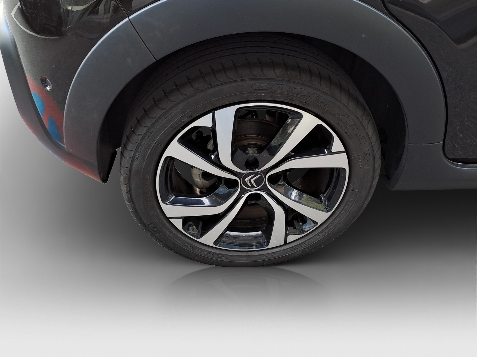 CITROEN C3 1.2i PureTech Shine EAT6-image-13