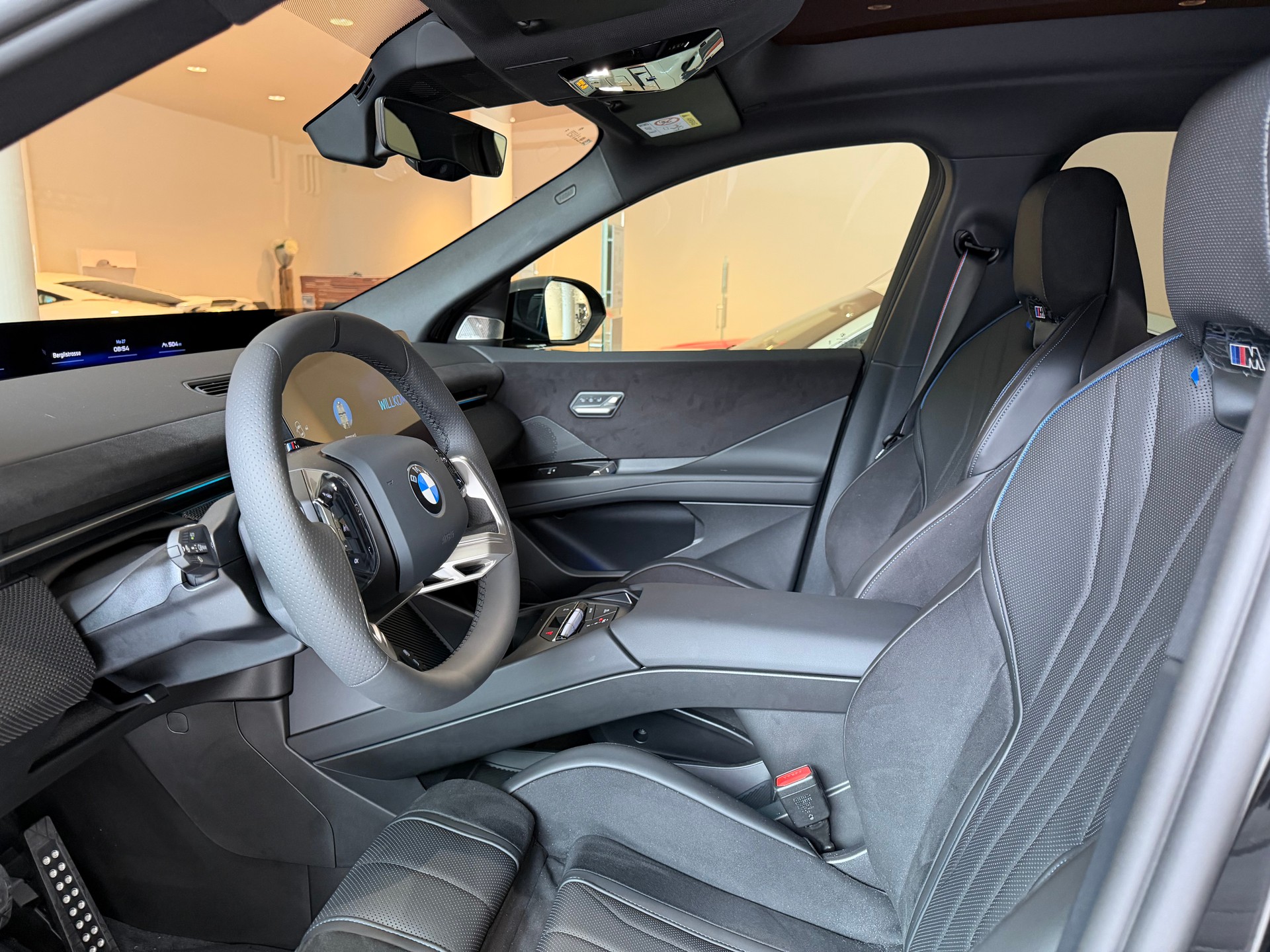 BMW iX3 50 xDrive M Sport Pro-image-6