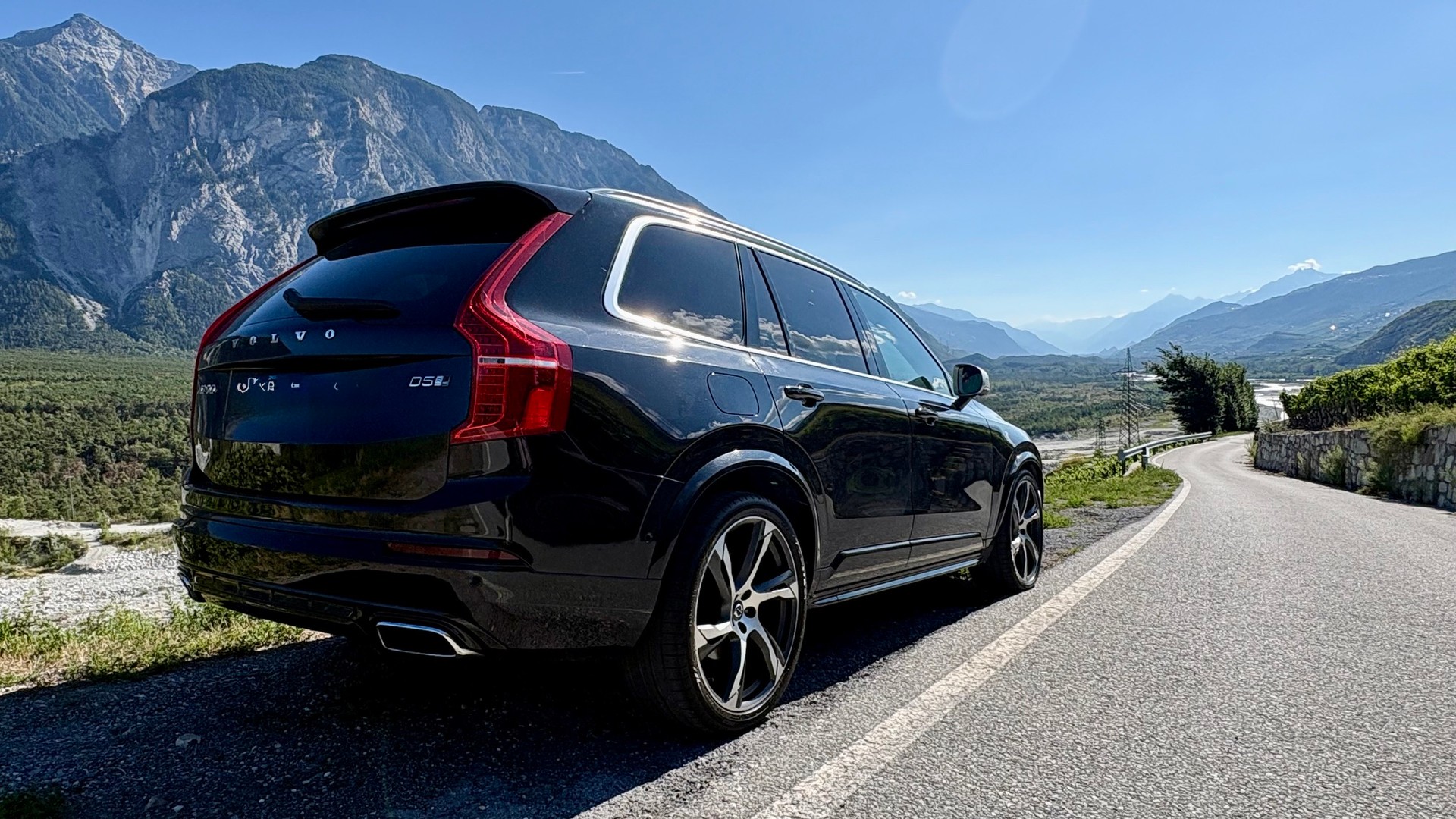 VOLVO 2.0 D5 R-Design 7P. AWD-image-3