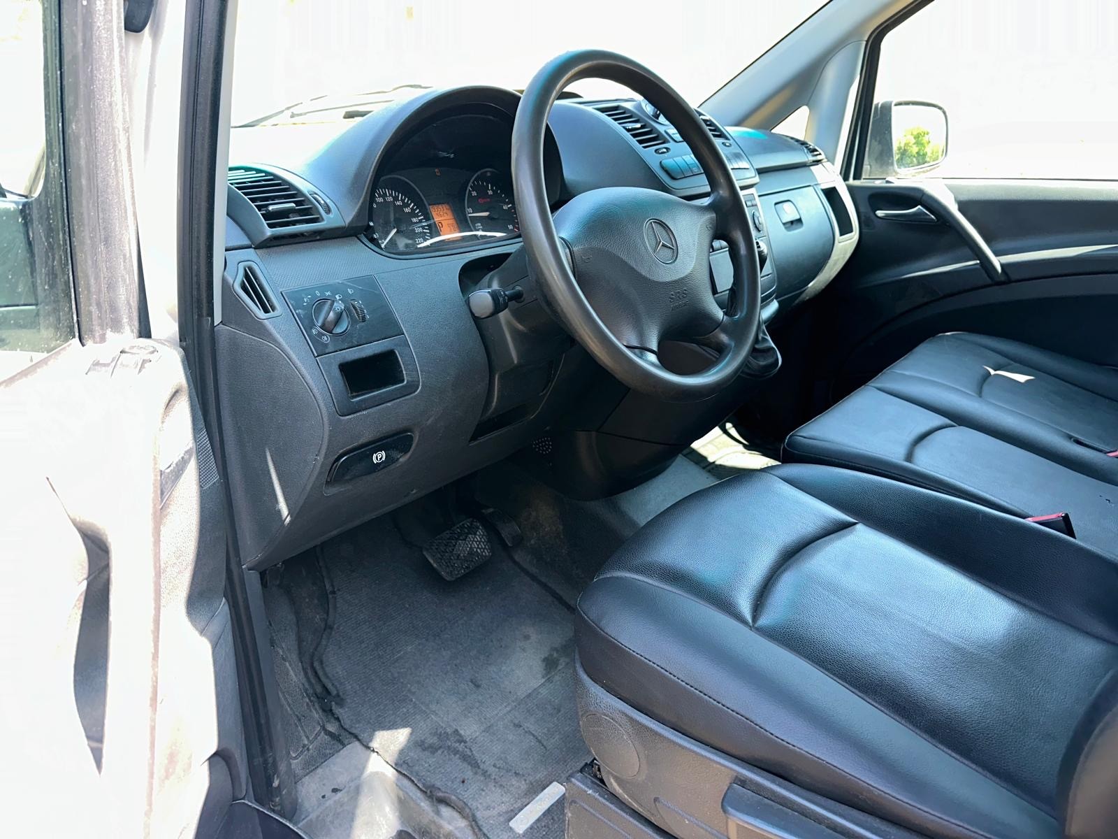 MERCEDES-BENZ Vito 116 CDI Blue Efficiency EL 4Matic A-image-13