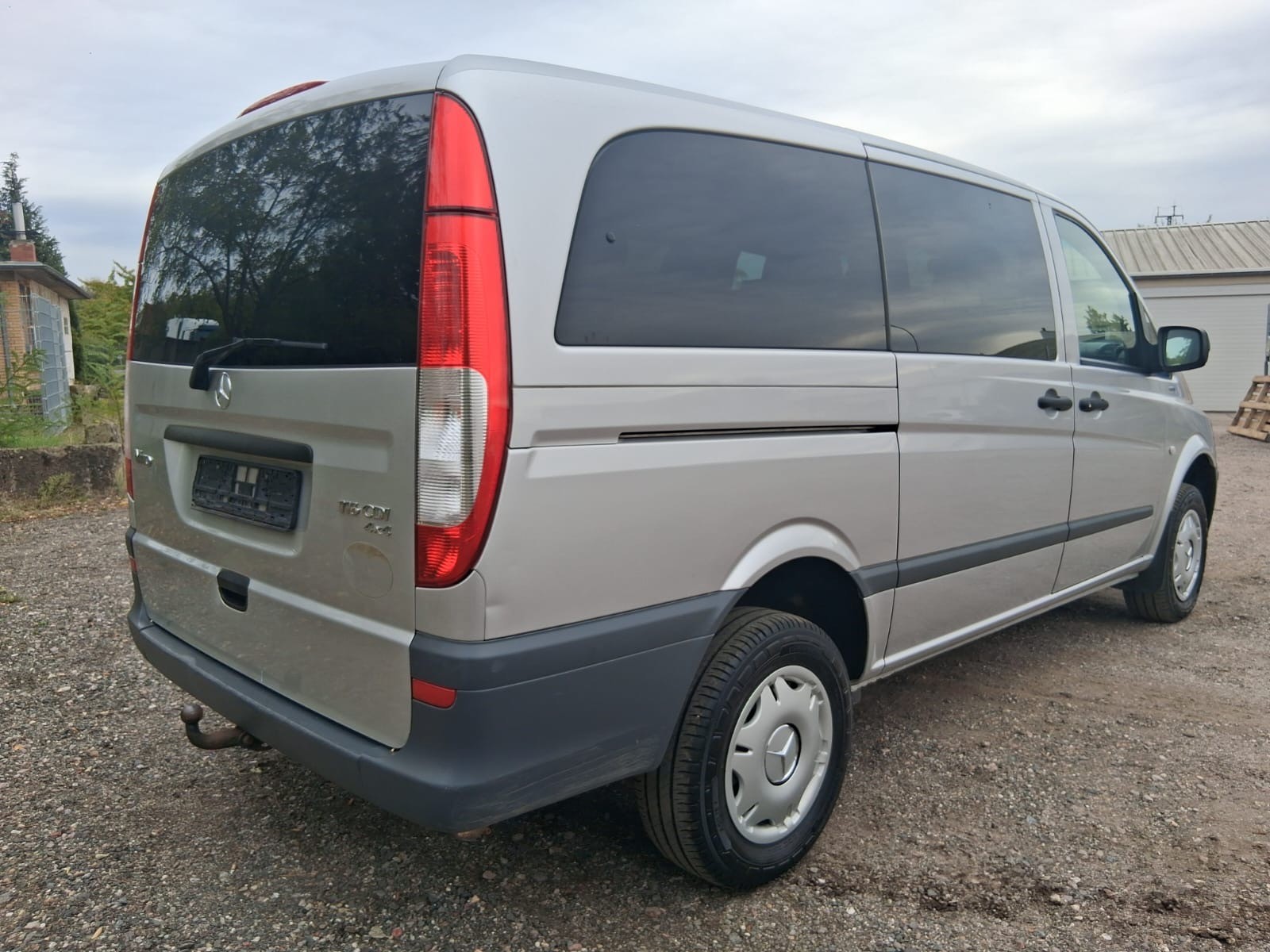 MERCEDES-BENZ Vito 116 CDI Blue Efficiency EL 4Matic A-showroom-element-2