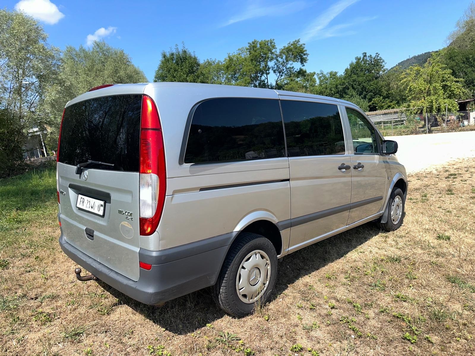 MERCEDES-BENZ Vito 116 CDI Blue Efficiency EL 4Matic A-image-2