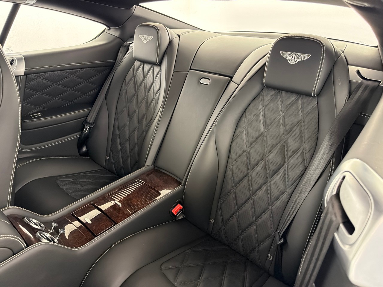 BENTLEY Continental GT 6.0 W12-image-5