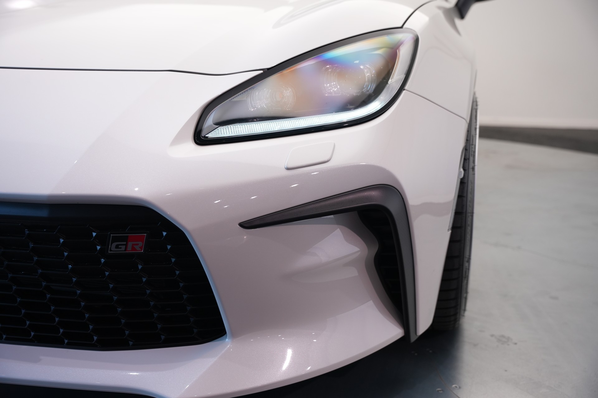 TOYOTA GR 86 2.4 Sport+ *CH-Fahrzeug* *Japan Racing Felgen*-image-43