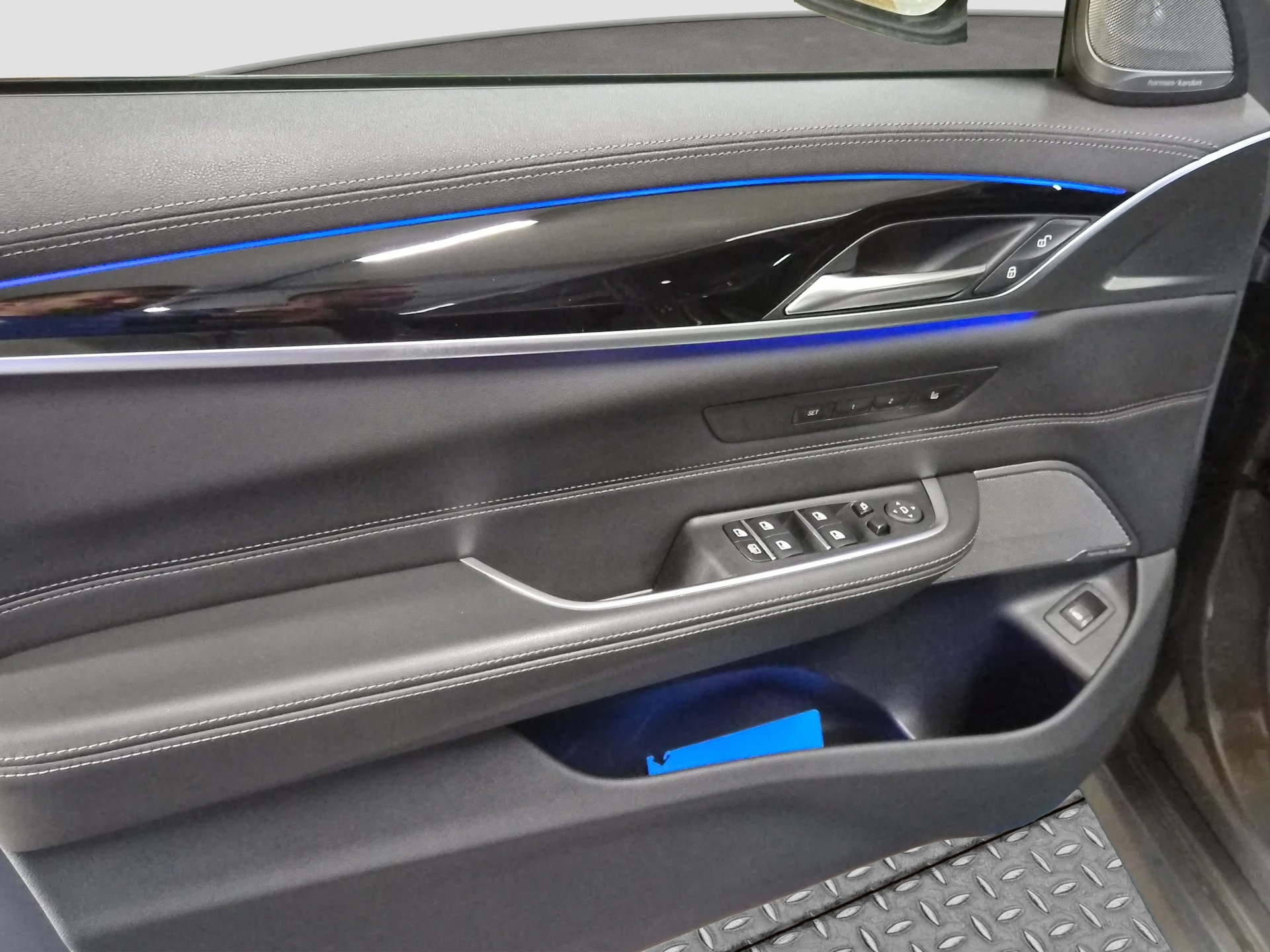 BMW 640d GT xDrive 48V M Sport Steptronic-image-3