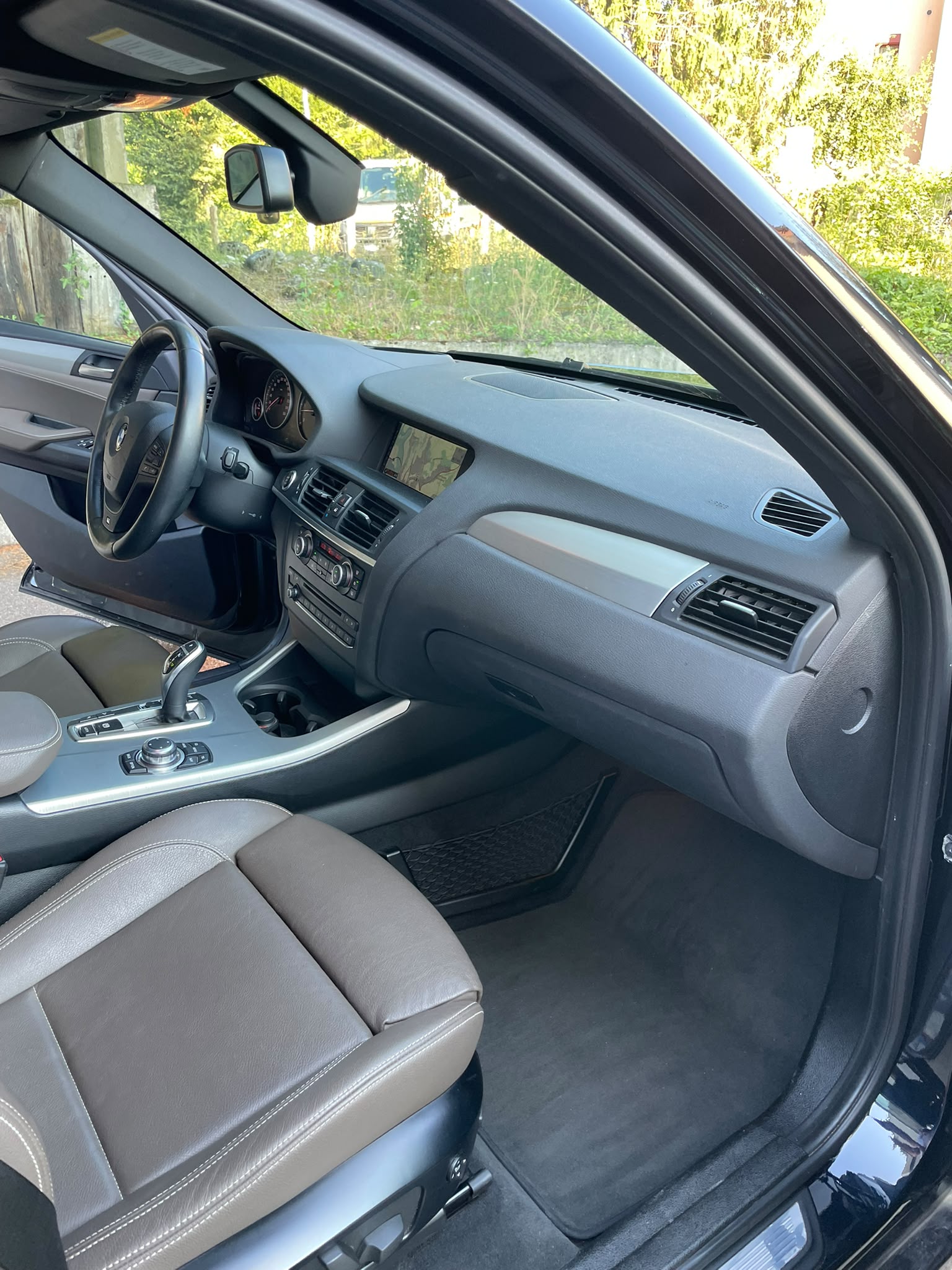 BMW X3 xDrive 35d Steptronic M-Sportpaket AHK 2400kg-image-12