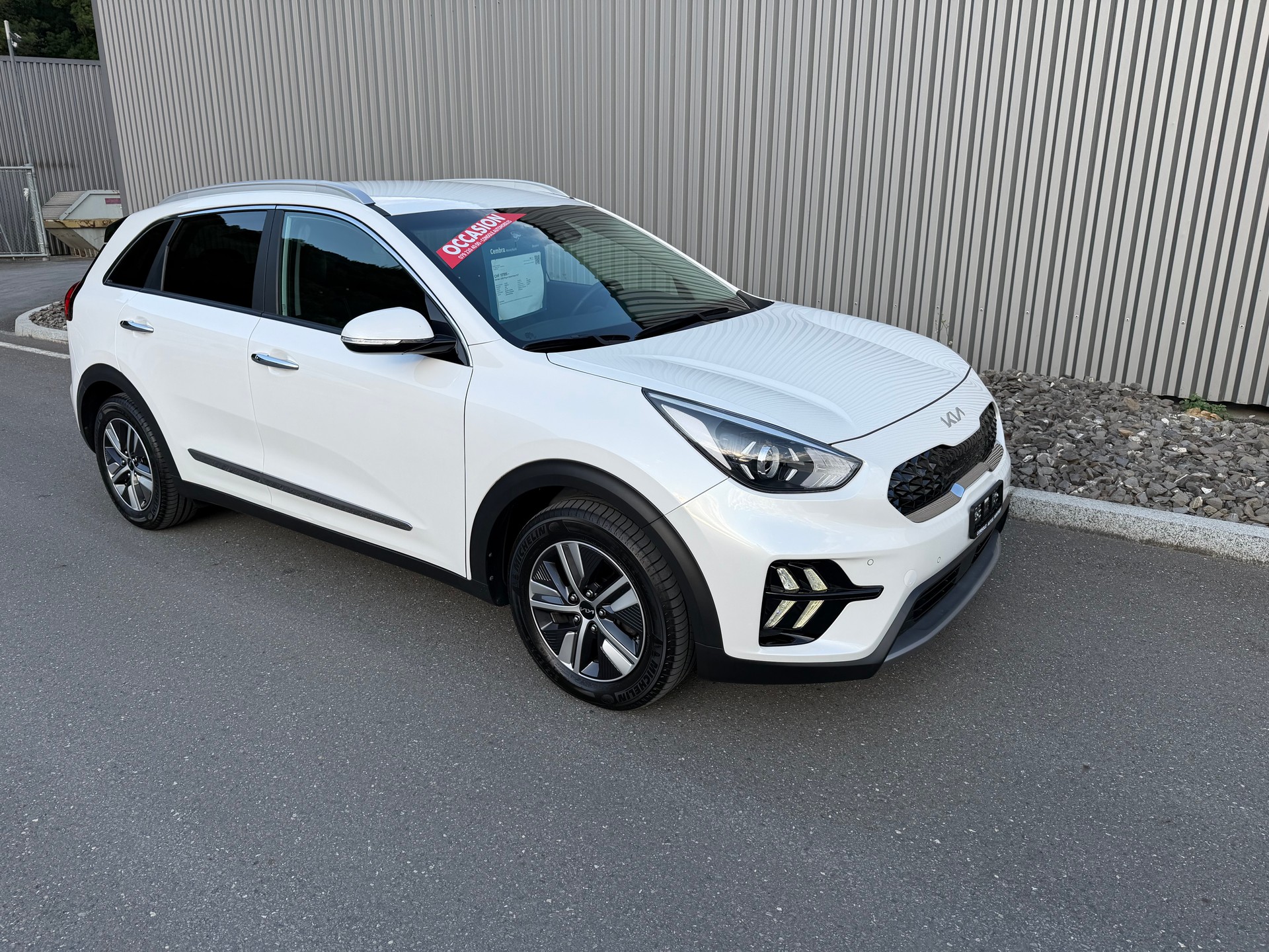 KIA Niro 1.6GDi Plug-in Hybrid Power DCT VÉHICULE SOIGNÉ-image-9