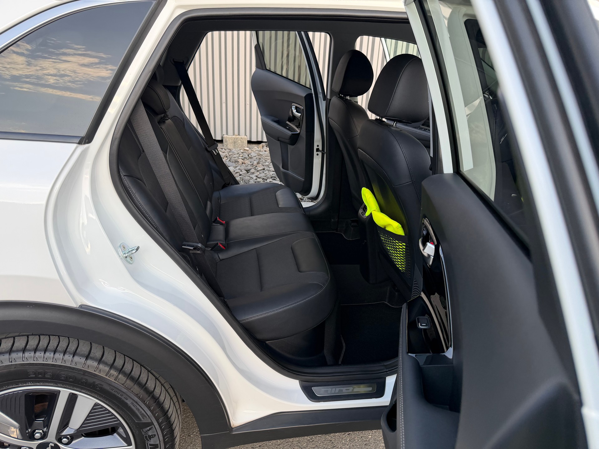 KIA Niro 1.6GDi Plug-in Hybrid Power DCT VÉHICULE SOIGNÉ-image-33