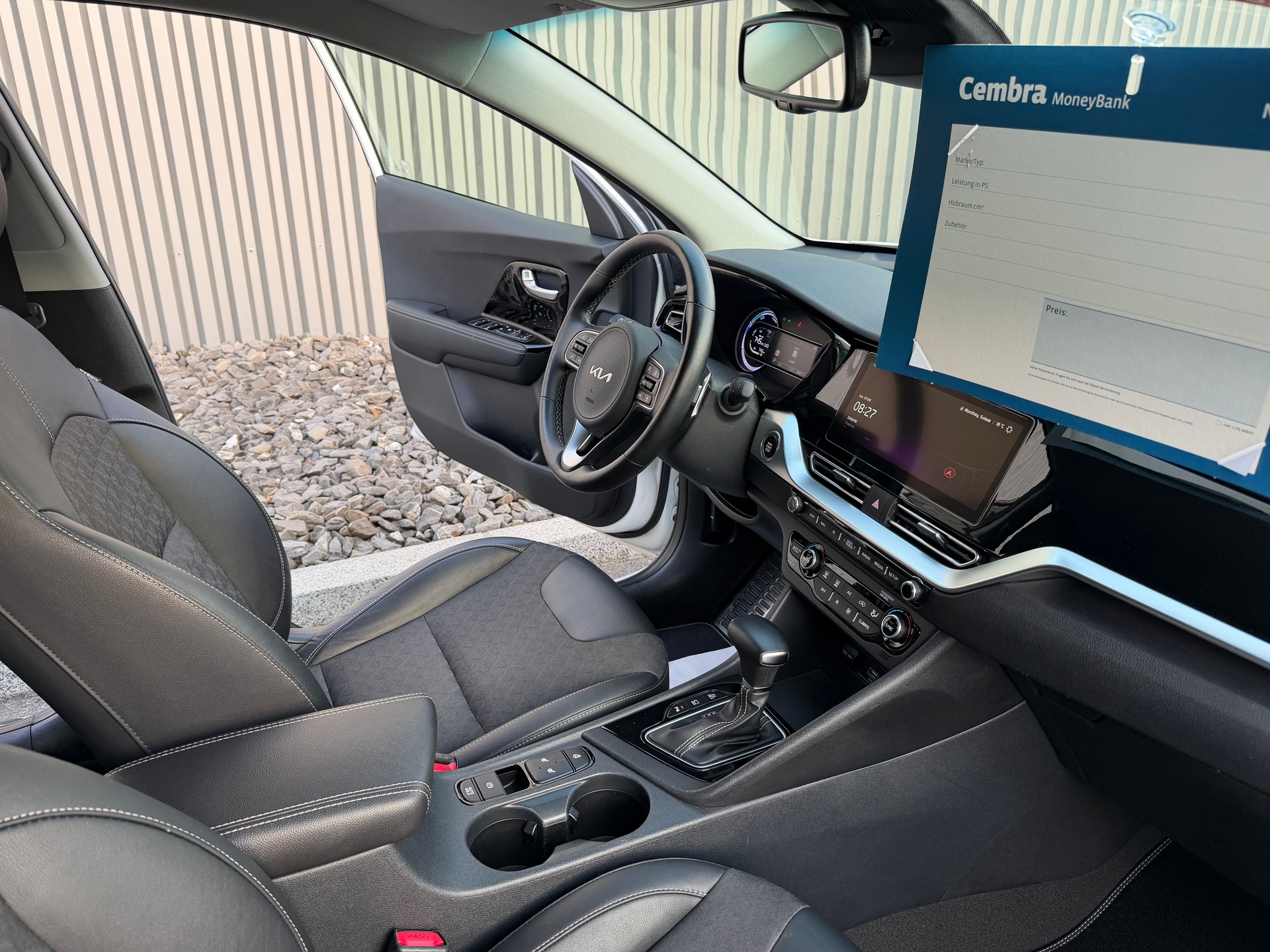 KIA Niro 1.6GDi Plug-in Hybrid Power DCT VÉHICULE SOIGNÉ-image-31