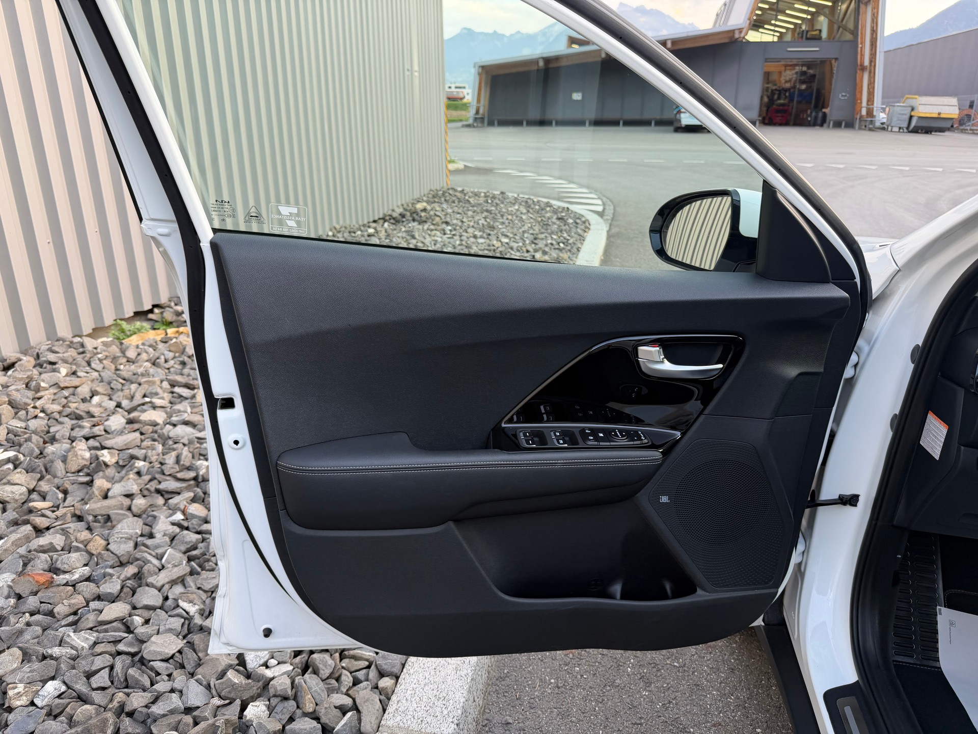 KIA Niro 1.6GDi Plug-in Hybrid Power DCT VÉHICULE SOIGNÉ-image-17