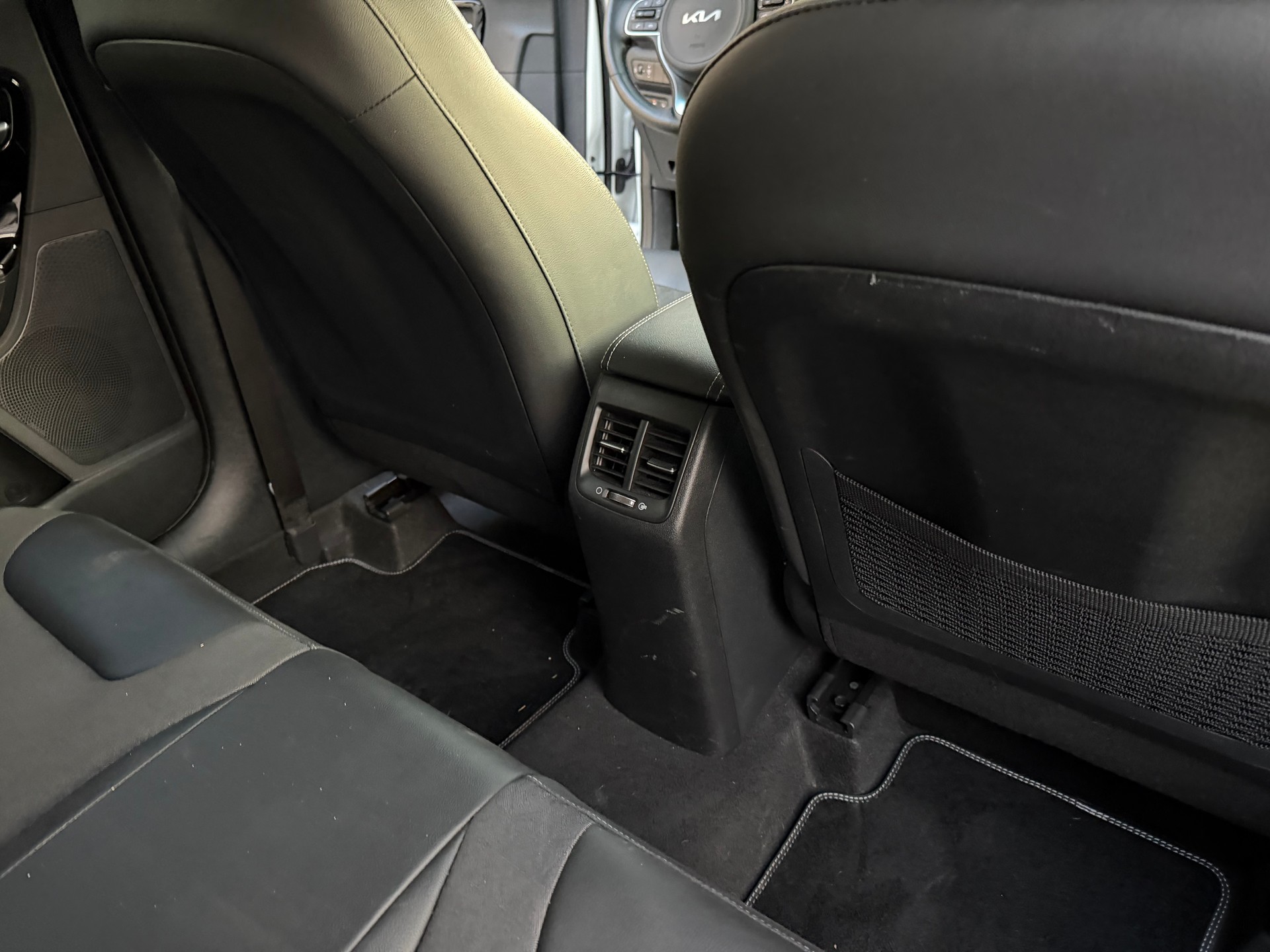 KIA Niro 1.6GDi Plug-in Hybrid Power DCT VÉHICULE SOIGNÉ-image-27
