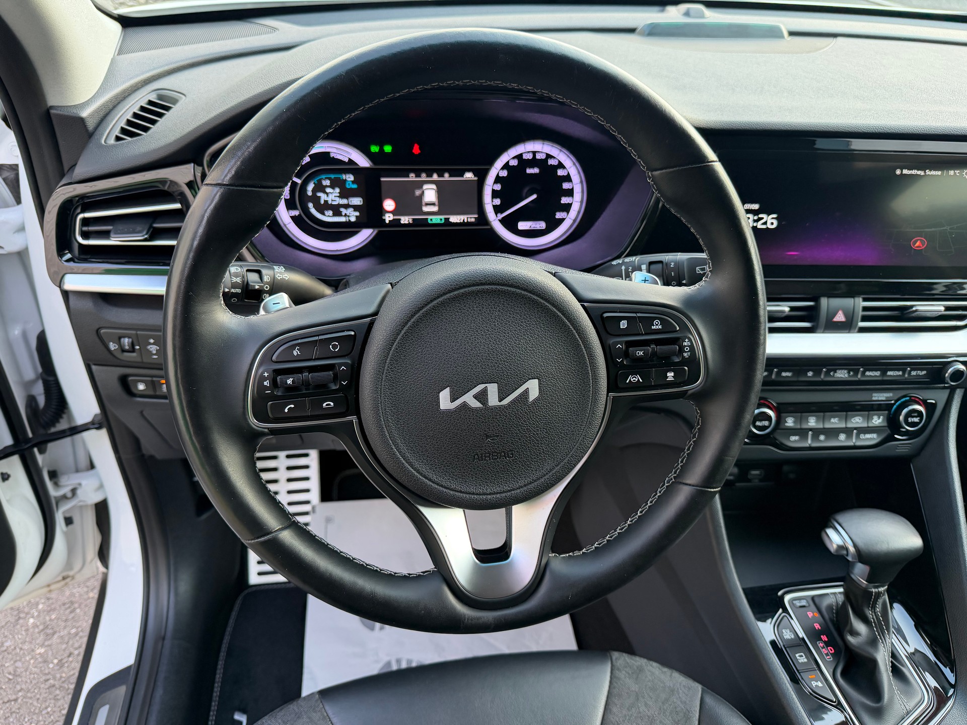 KIA Niro 1.6GDi Plug-in Hybrid Power DCT VÉHICULE SOIGNÉ-image-22