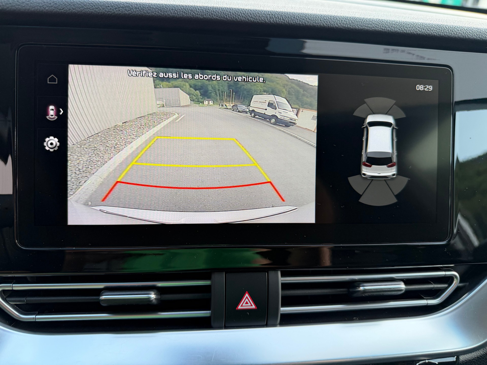 KIA Niro 1.6GDi Plug-in Hybrid Power DCT VÉHICULE SOIGNÉ-image-48