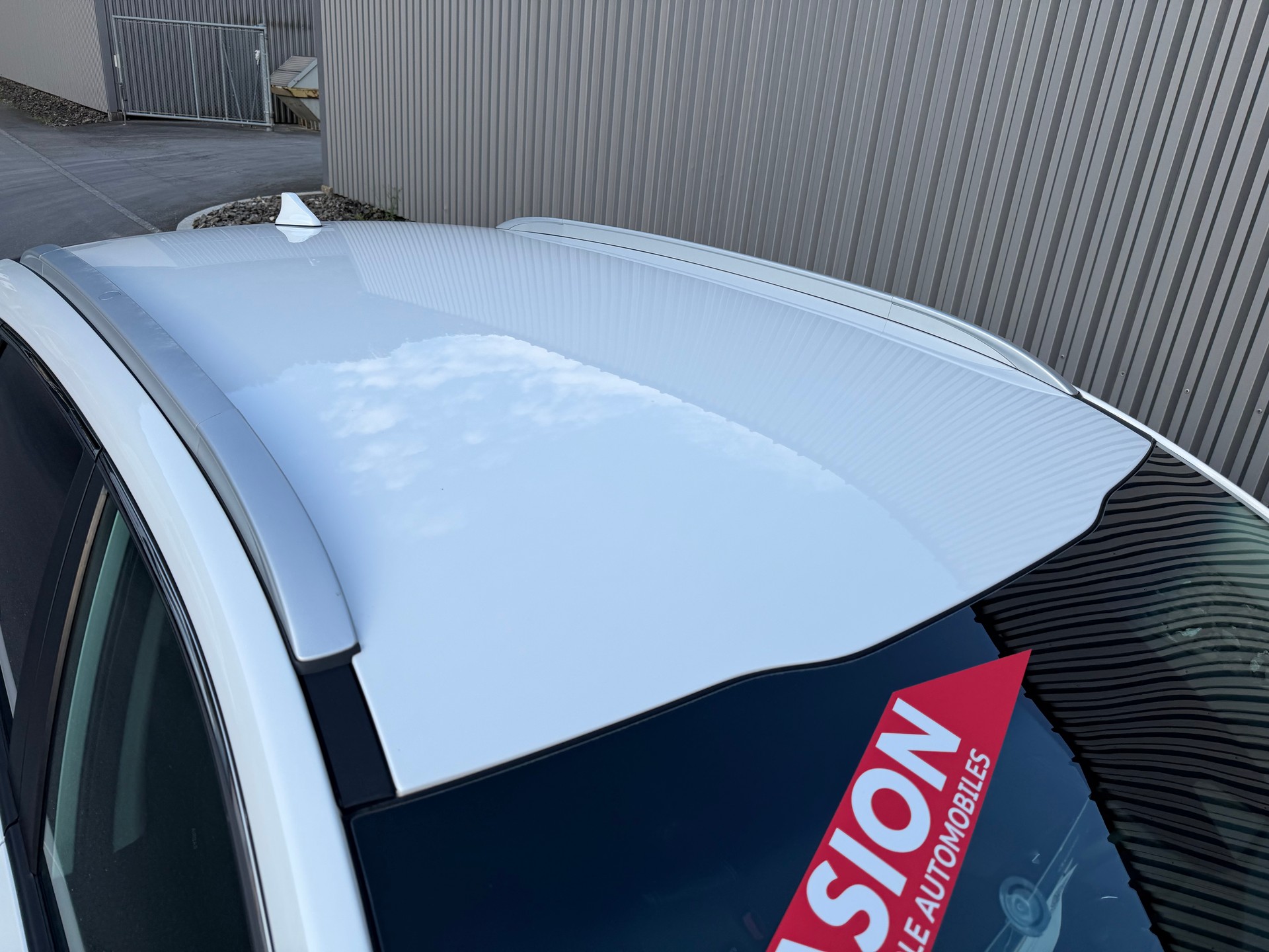 KIA Niro 1.6GDi Plug-in Hybrid Power DCT VÉHICULE SOIGNÉ-image-16