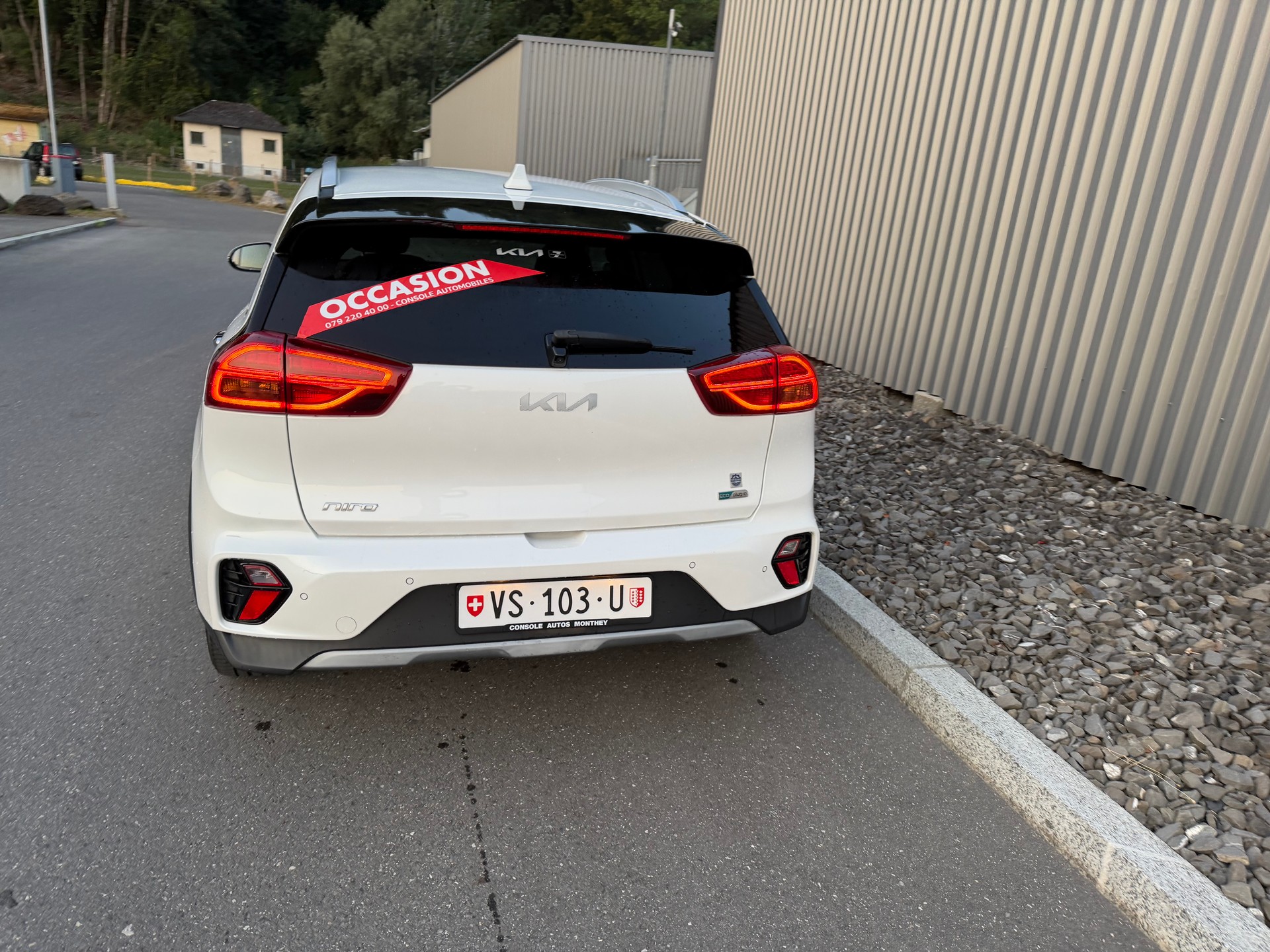 KIA Niro 1.6GDi Plug-in Hybrid Power DCT VÉHICULE SOIGNÉ-image-5