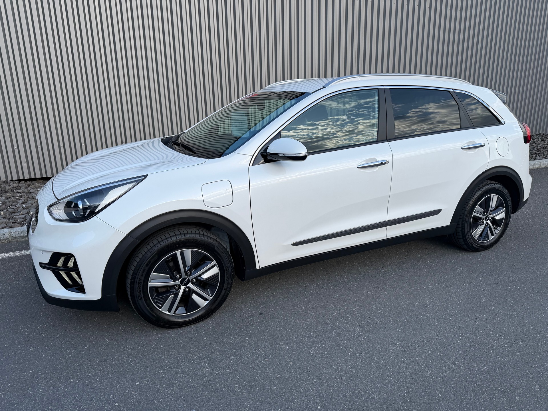 KIA Niro 1.6GDi Plug-in Hybrid Power DCT VÉHICULE SOIGNÉ