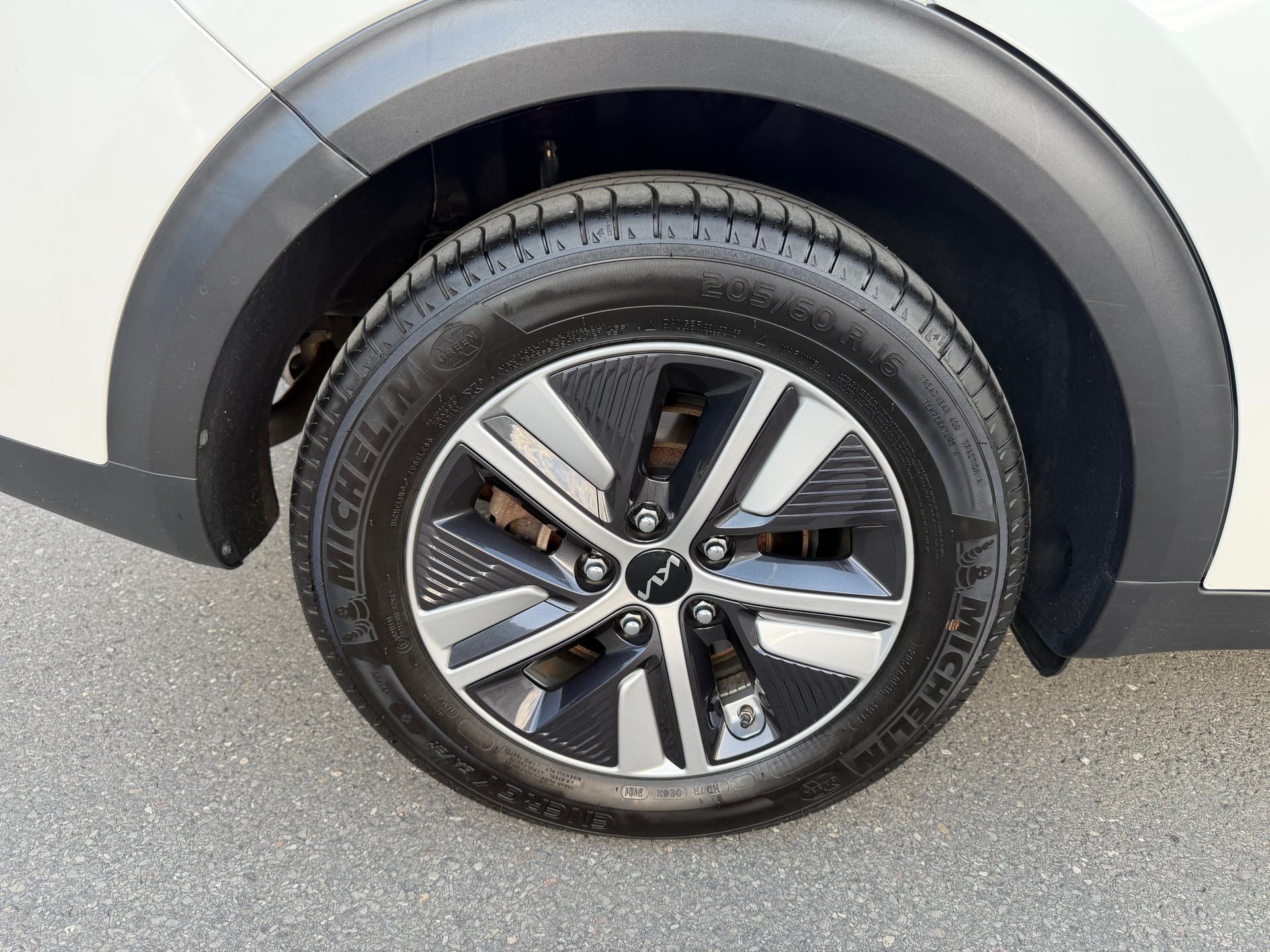 KIA Niro 1.6GDi Plug-in Hybrid Power DCT VÉHICULE SOIGNÉ-image-15
