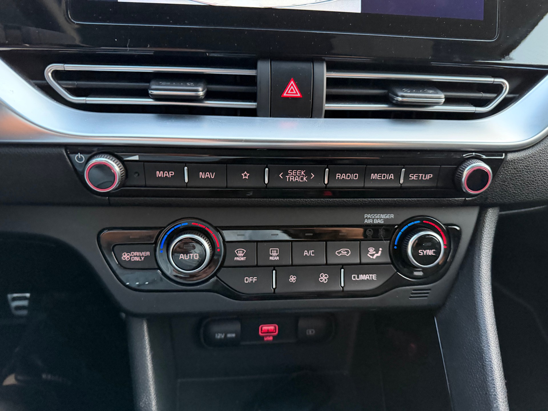 KIA Niro 1.6GDi Plug-in Hybrid Power DCT VÉHICULE SOIGNÉ-image-36
