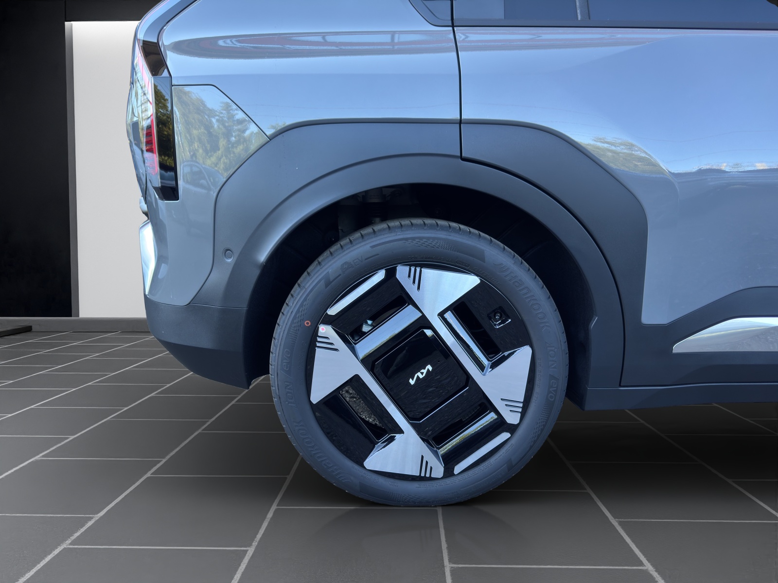 KIA EV3 81 kWh Earth+-image-9