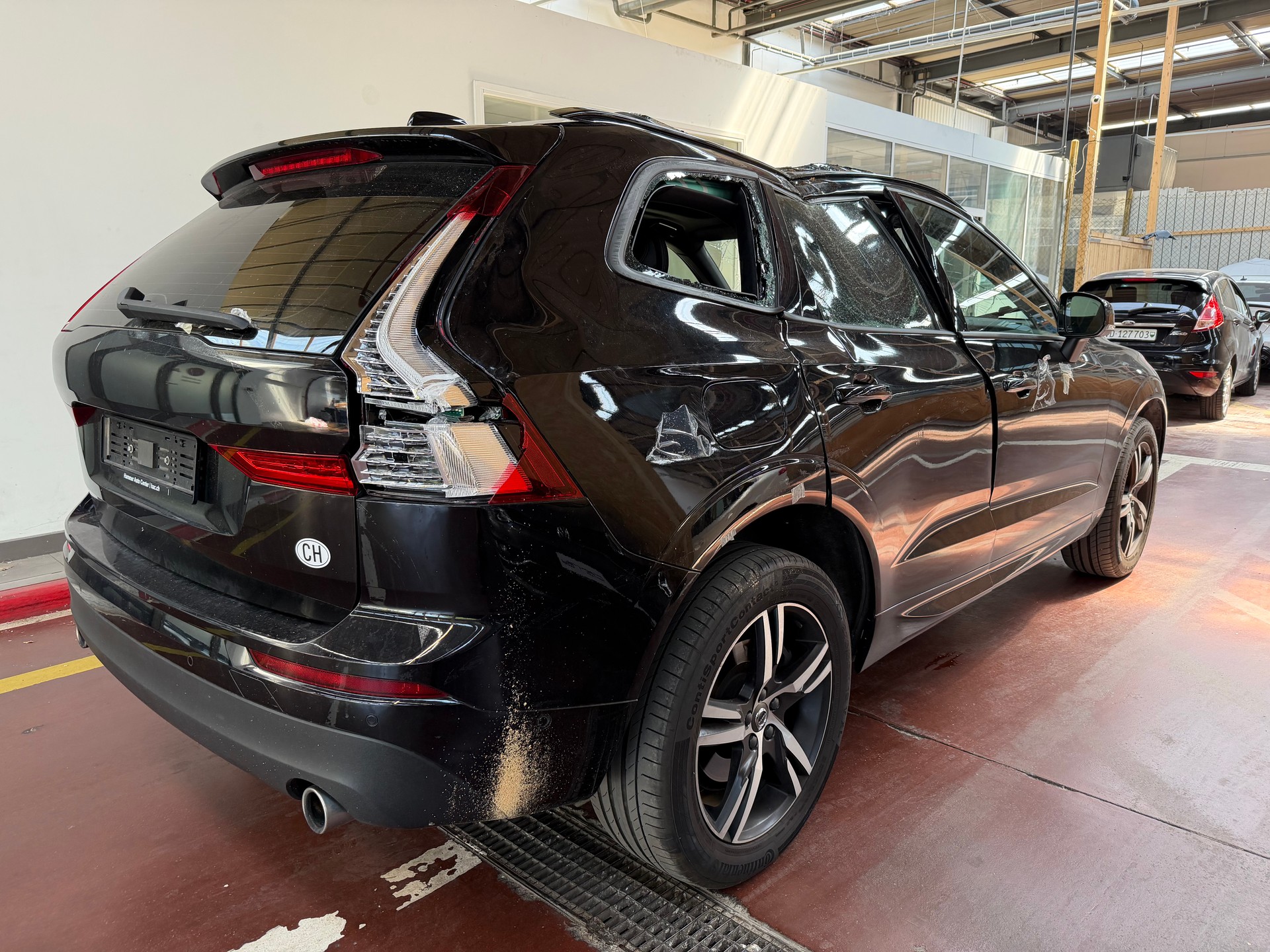 VOLVO XC60 T5 AWD Momentum Geartronic-image-7