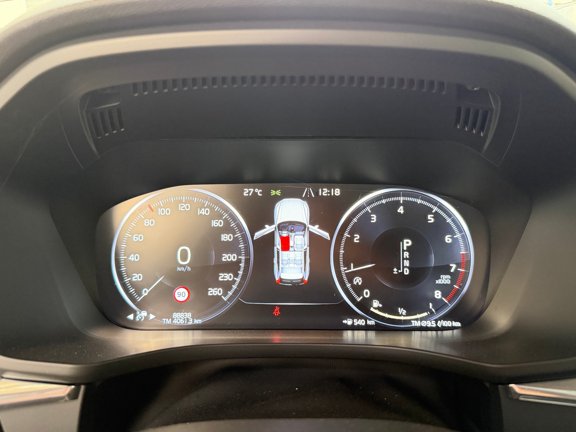 VOLVO XC60 T5 AWD Momentum Geartronic-image-13