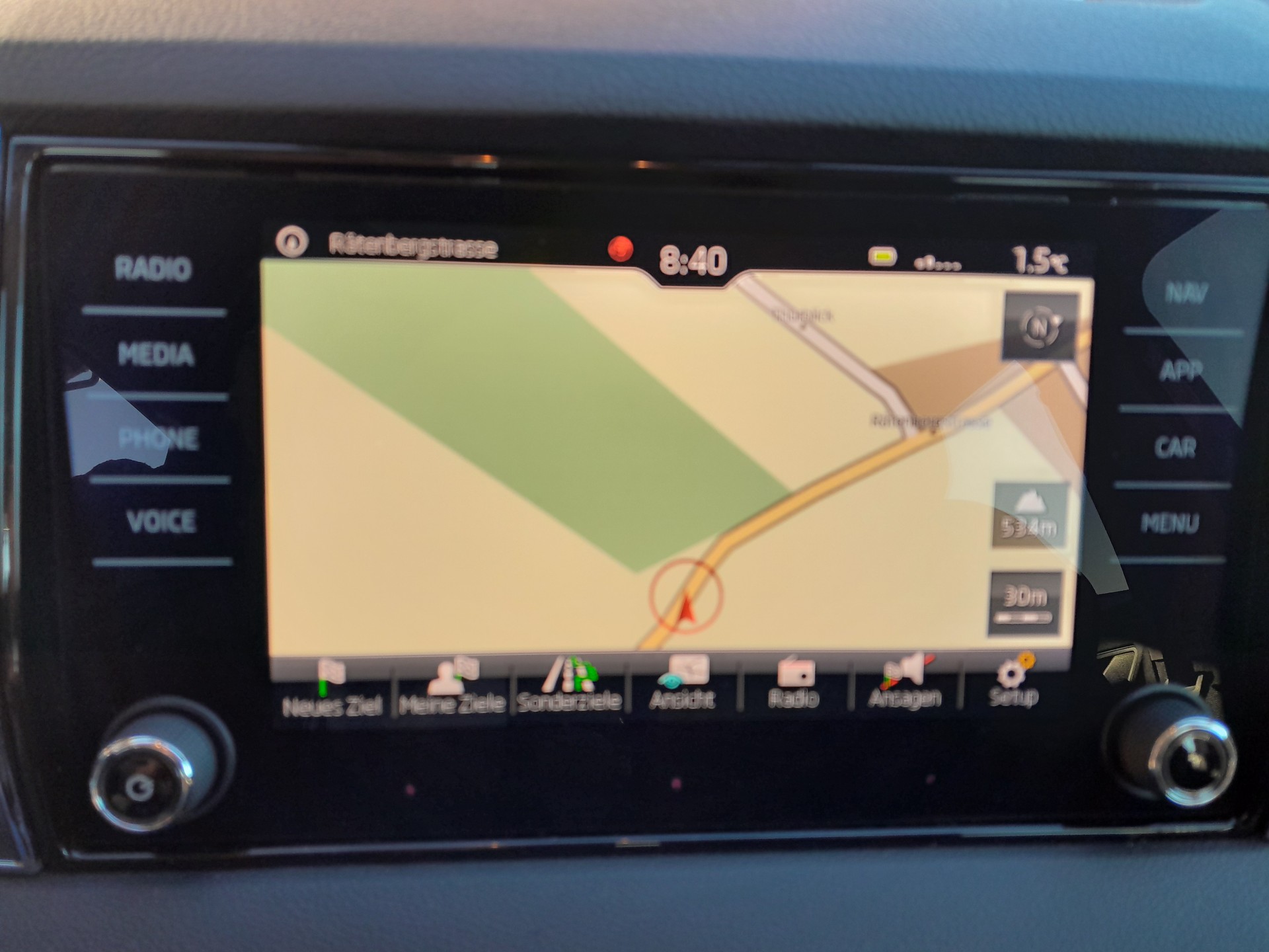SKODA Karoq 2.0 TDI CR Ambition 4x4 DSG-image-15