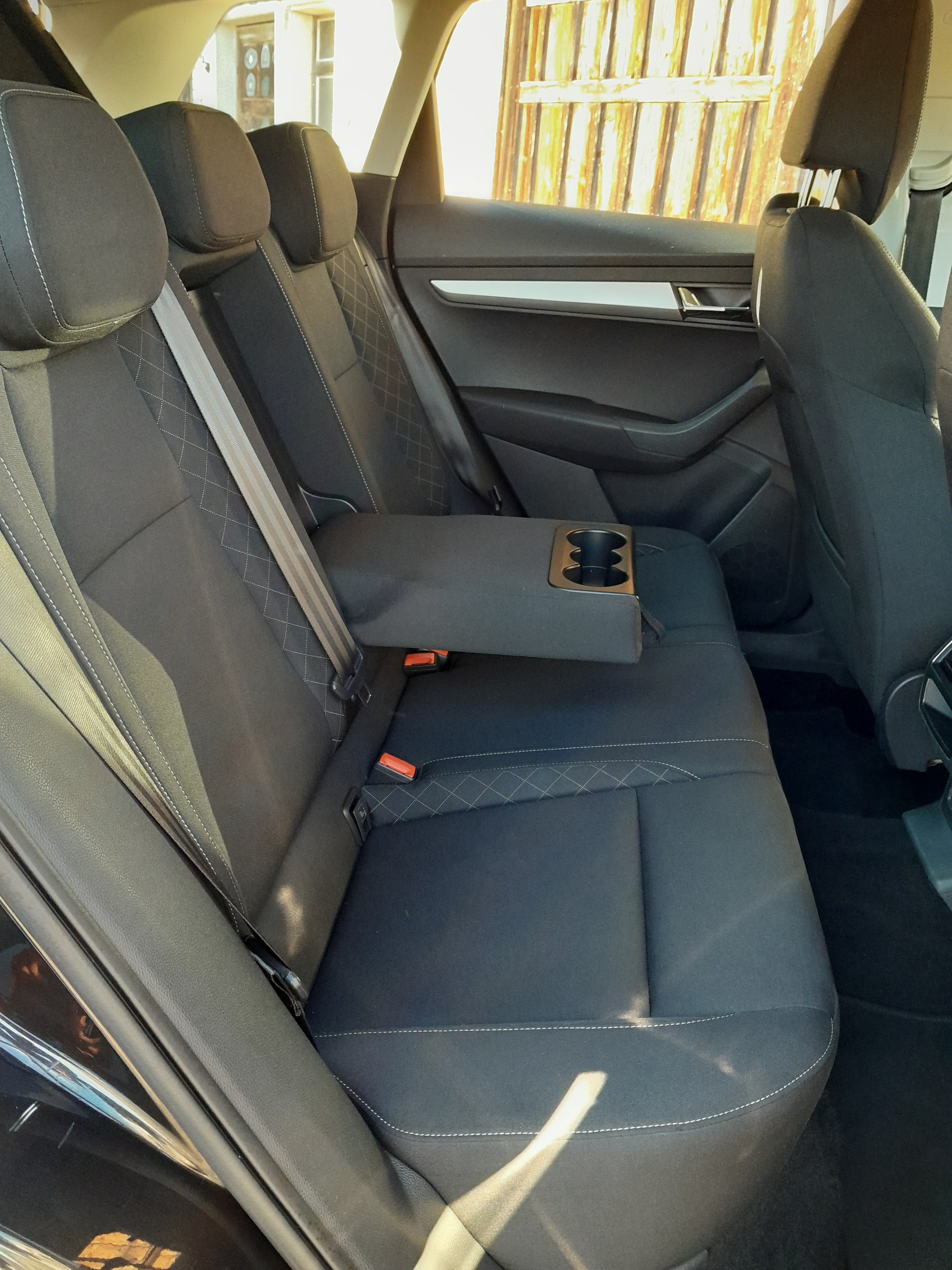 SKODA Karoq 2.0 TDI CR Ambition 4x4 DSG-image-3
